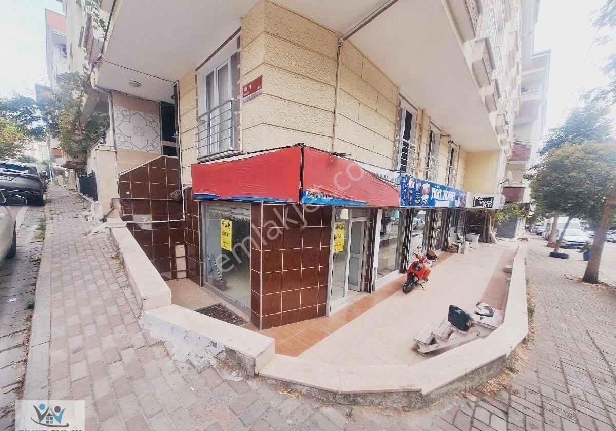 Avcılar Cihangirde Satılık 240 M² Kiracılı Dükkan - Görsel 4