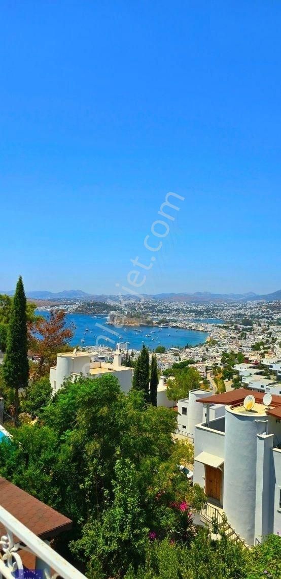 Bodrum Kumbahçe Satılık Villa BODRUM KUMBAHÇE MANASTIR SATILIK TRİPLEKS VİLLA