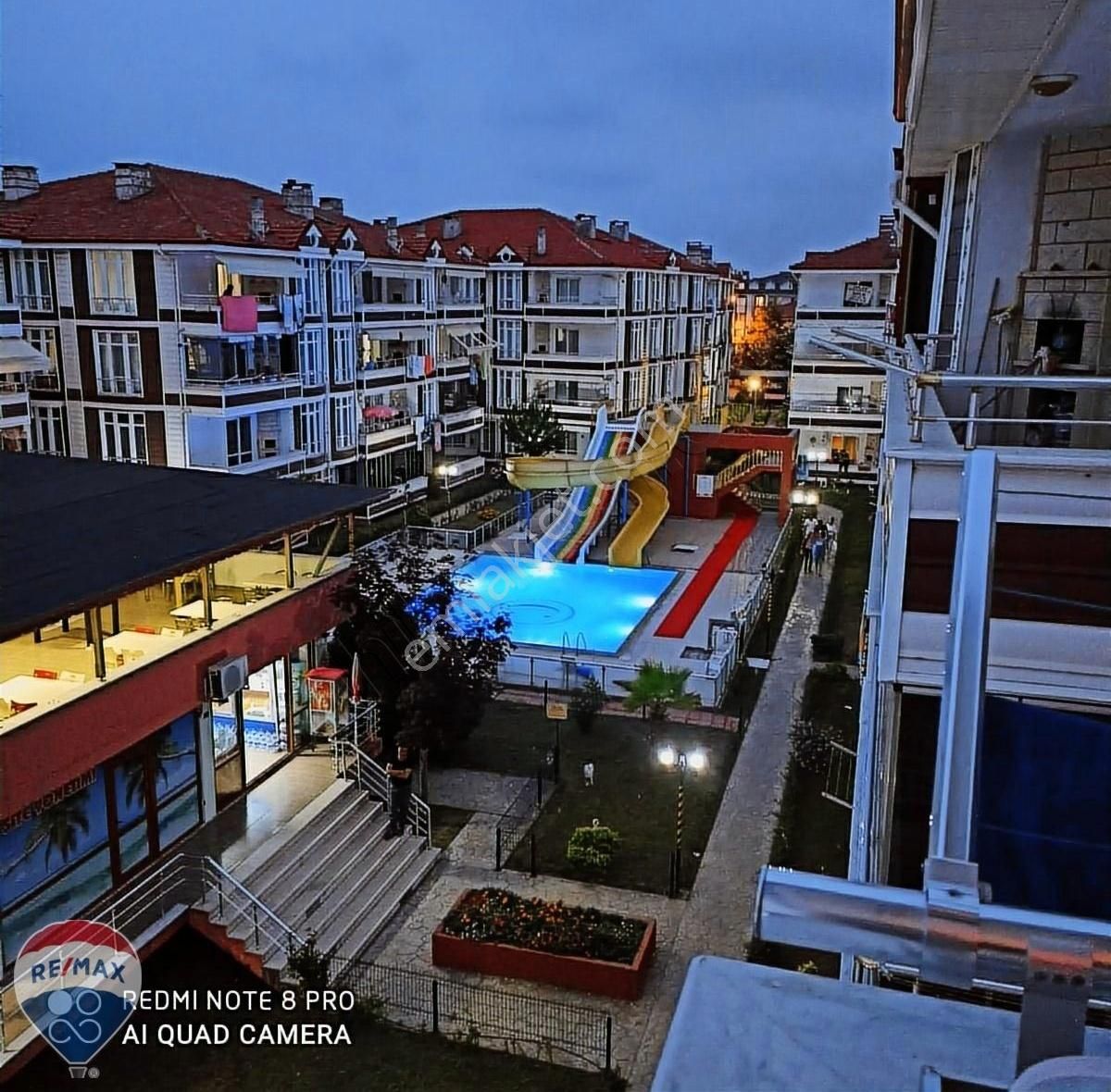 Karasu Aziziye Satılık Daire RE/MAX MAVİ'DEN GARDENYA 1 SİTESİNDE 2+1 SATILIK KÖŞE DAİRE