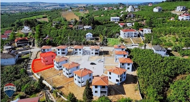 Kaynarca Arifağa Satılık Villa Remax Mavi'den 444 M² Arsada Müstakil, Sıfır Villa