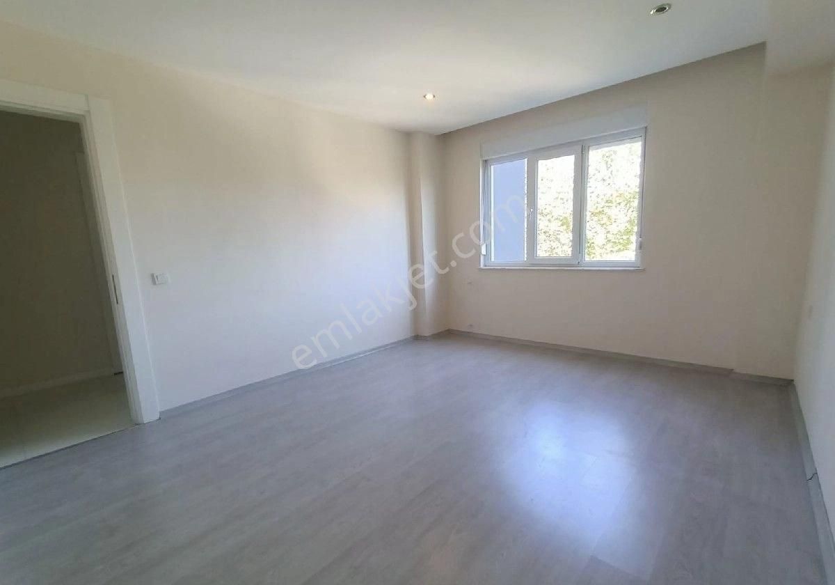 Kepez Aydoğmuş Kiralık Daire Varsak Aydoğmuş Mahallesi'nde ayrı mutfaklı 3+1 geniş kiralık daire