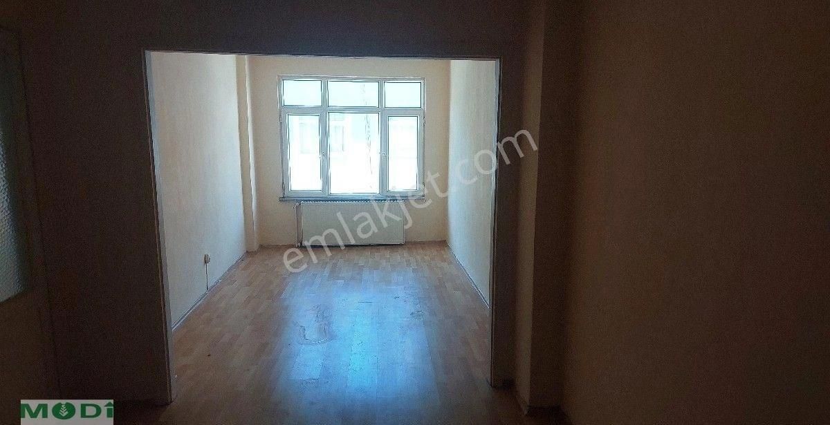 Üsküdar Zeynep Kamil Kiralık Daire Üsküdar merkeze yakın kiralık 2+1 kombili daire 3.kat