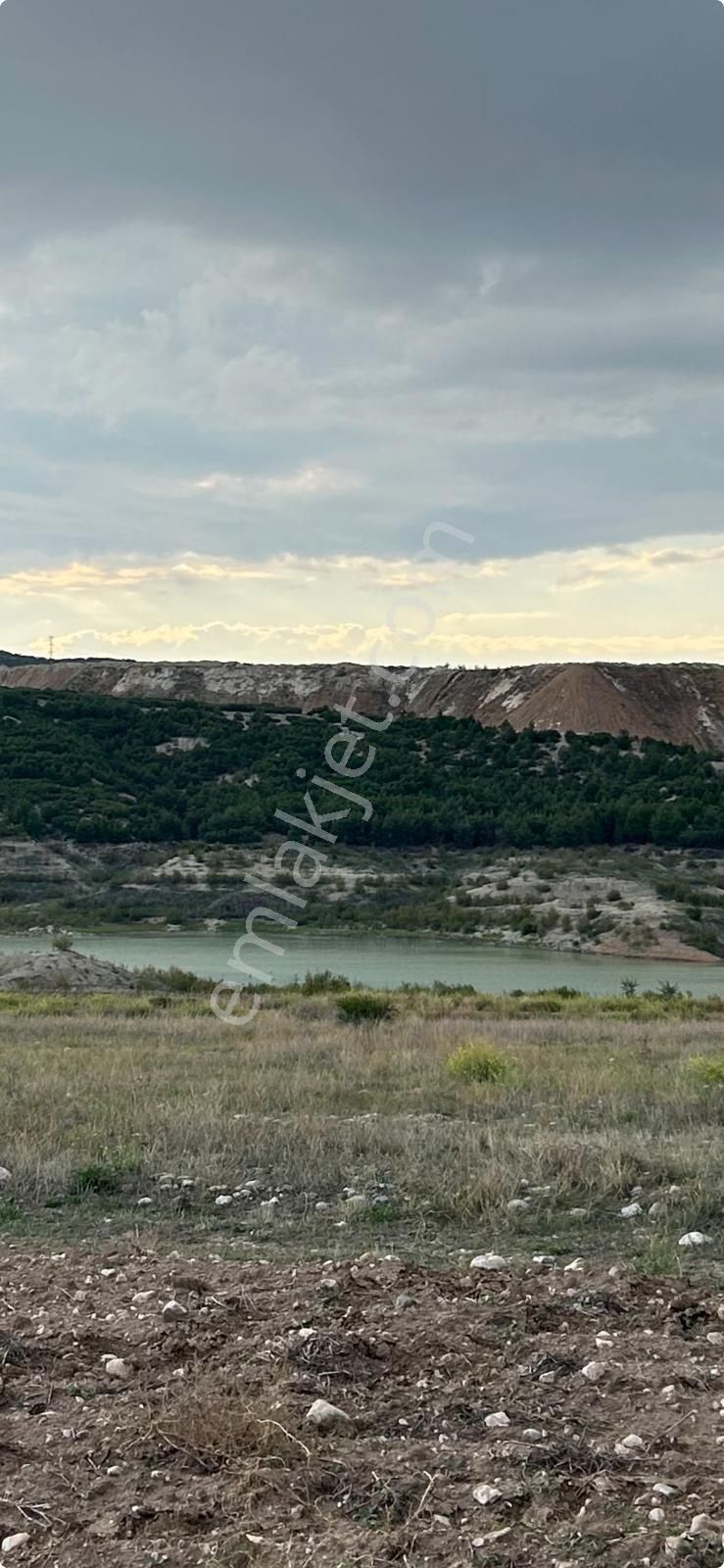 Burdur Merkez Boğaziçi Köyü Satılık Tarla Burdur Boğaziçi Köyünde 9700 M2 Satılık Tarla Baraj Manzaralı