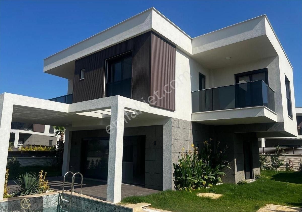 Kuşadası Güzelçamlı Satılık Villa LÜKS VİLLAMİZ SATIŞTA