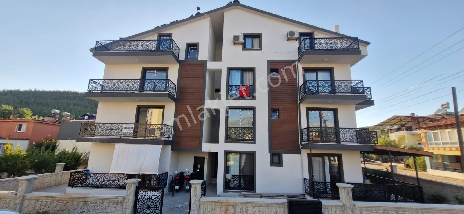 Seydikemer Menekşe Satılık Daire  GoldHouse dan Satılık Seydikemer de 3+1 Çatı Dubleks Daire