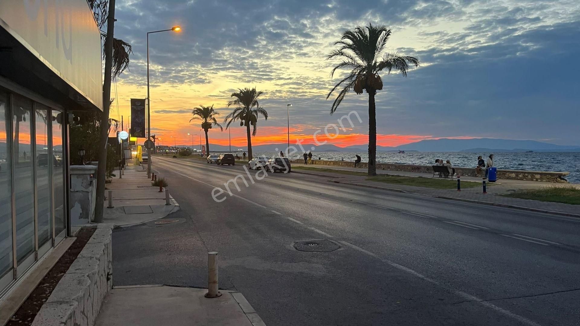 Güzelbahçe Maltepe Devren Restaurant GÜZELBAHÇEDE EŞSİZ MANZARALI ŞARKÜTERİ ( ALKOL-TUTUN RUHSATLI)