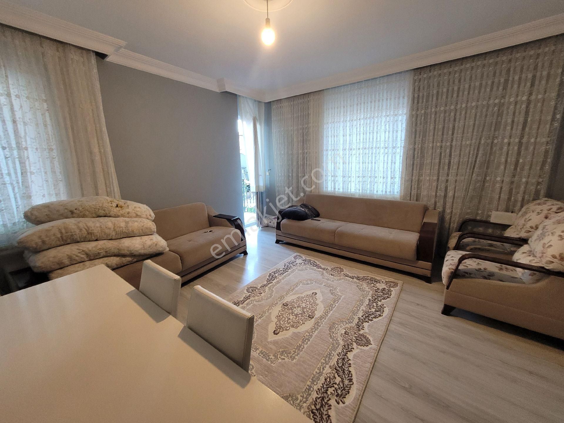 Çekmeköy Sultançiftliği Satılık Daire Çekmeköy Sultançıftliği Mah 3+1 120m2 Arakat Daire 