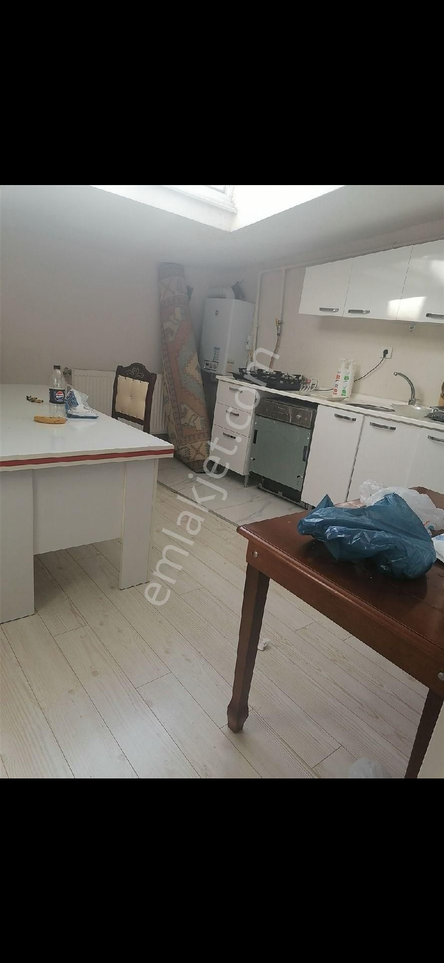 Ümraniye Tepeüstü Günlük Kiralık Daire Ümraniye Tavukçuyolu Caddesi Tepeüstü Günlük Haftalık Aylık Kiralık Eşyalı Teras Kat