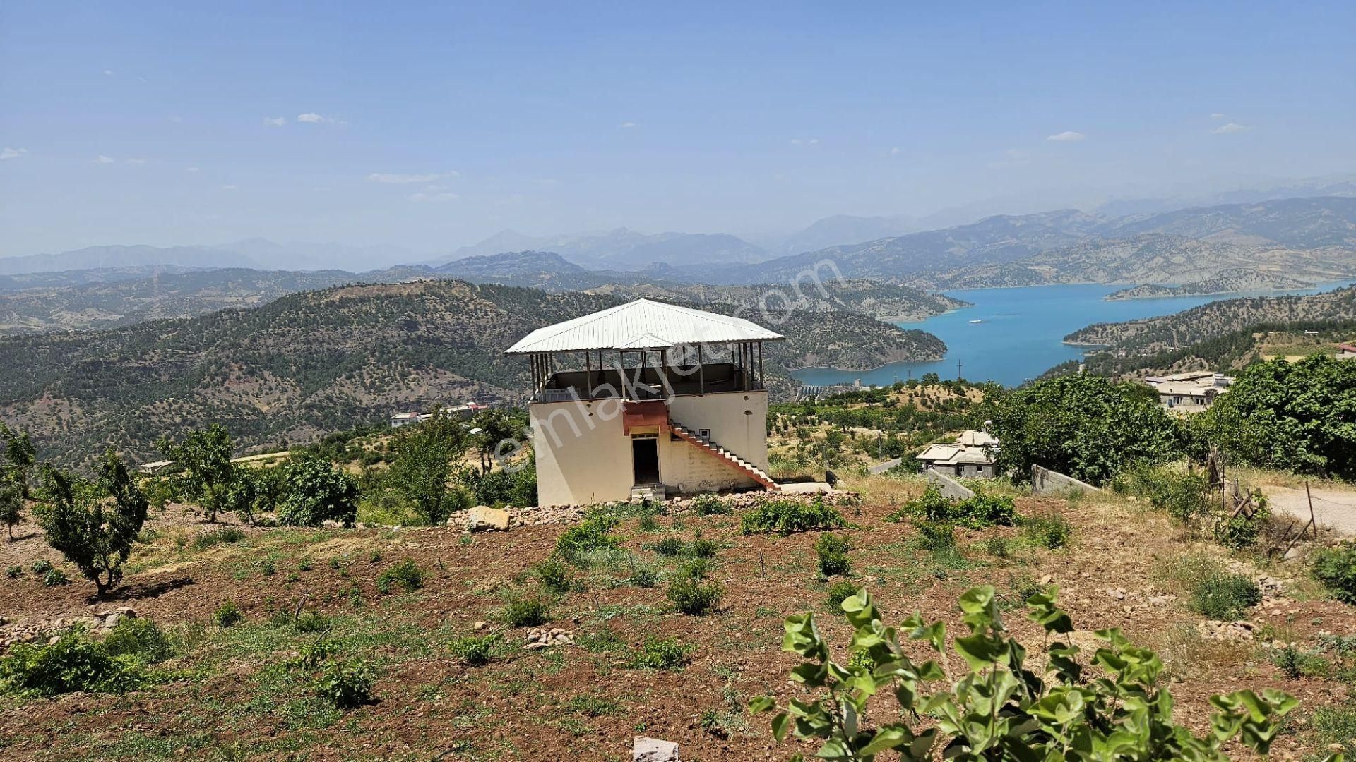 Onikişubat Sarıçukur Satılık Bağ & Bahçe Rızık Gayrimenkul 'den Sarıçukur 'da Satılık 2 Katlı Bağ evi ve Arsası