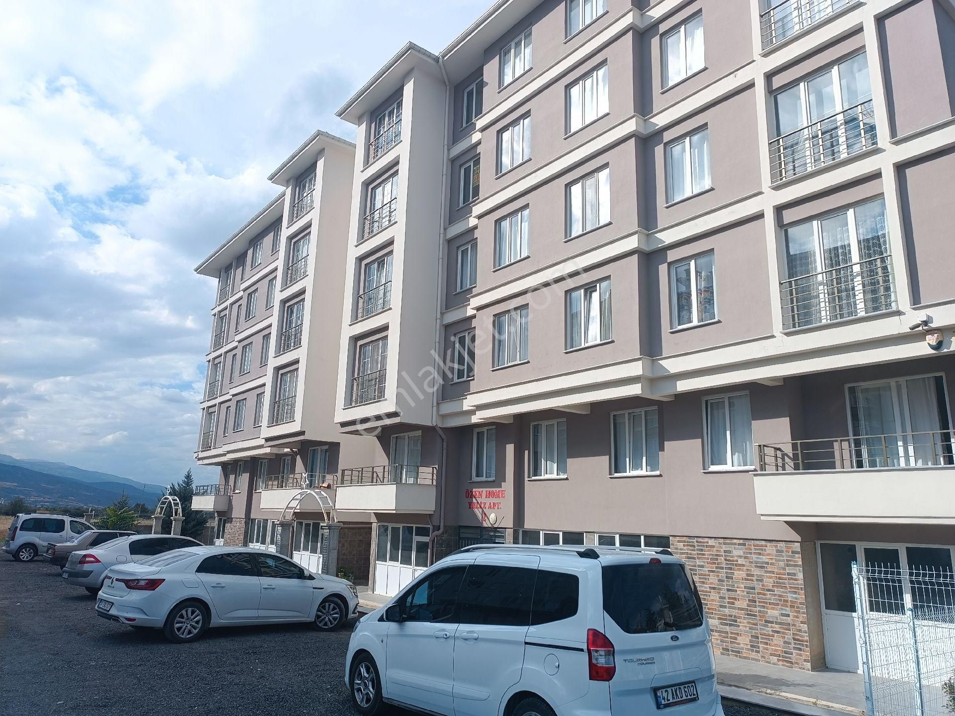 Akşehir Yeni Satılık Daire BİRİM SATIYOR YENİ MAHALLE DE ANAHTAR TESLİM ARAKAT DAİRE YATIRIMLIK 