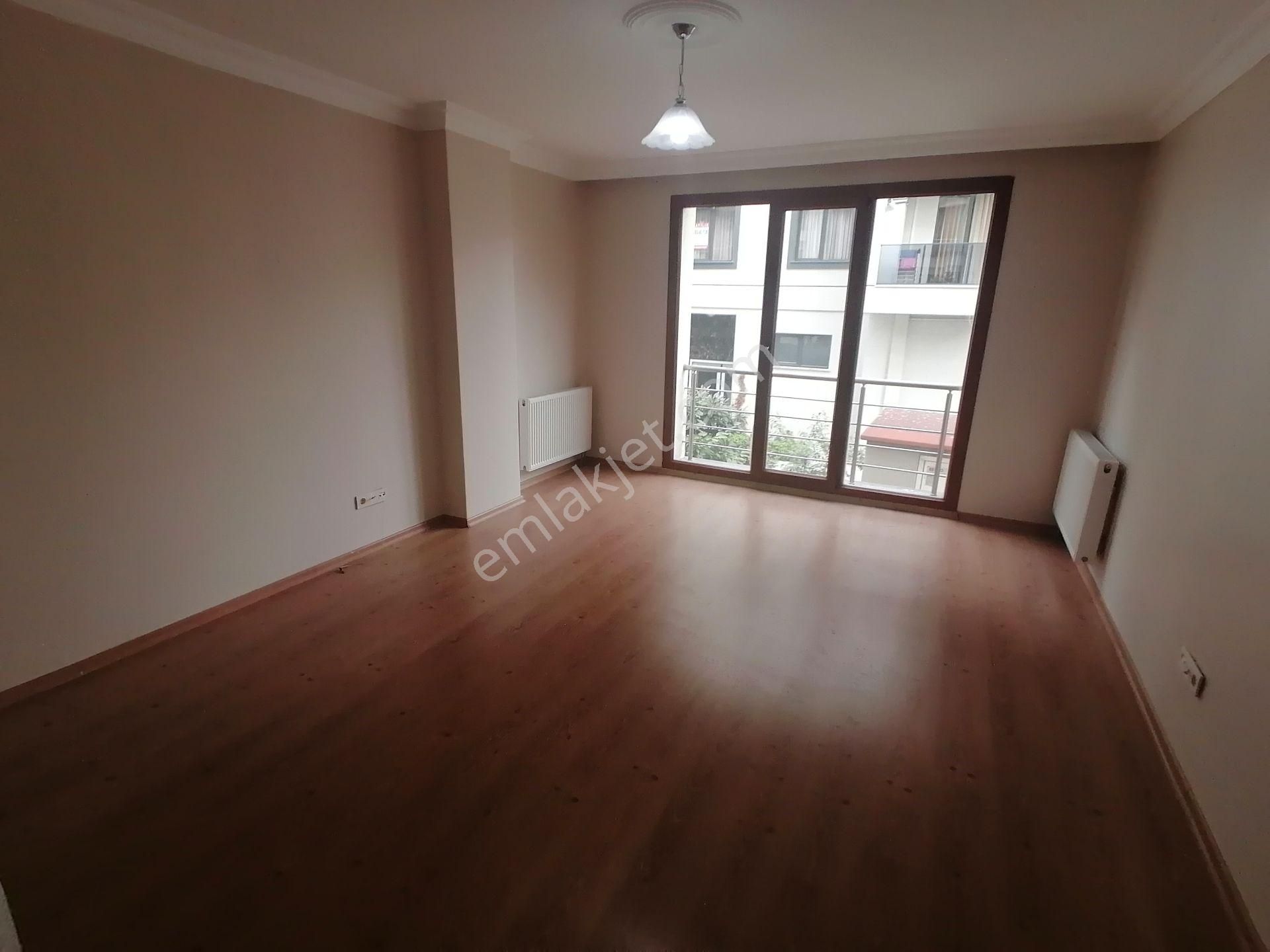 Beylikdüzü Kavaklı Satılık Daire BEYLİKDÜZÜ PARK MARİN EVLERİNDE SATILIK 110 m2 2+1 DAİRE