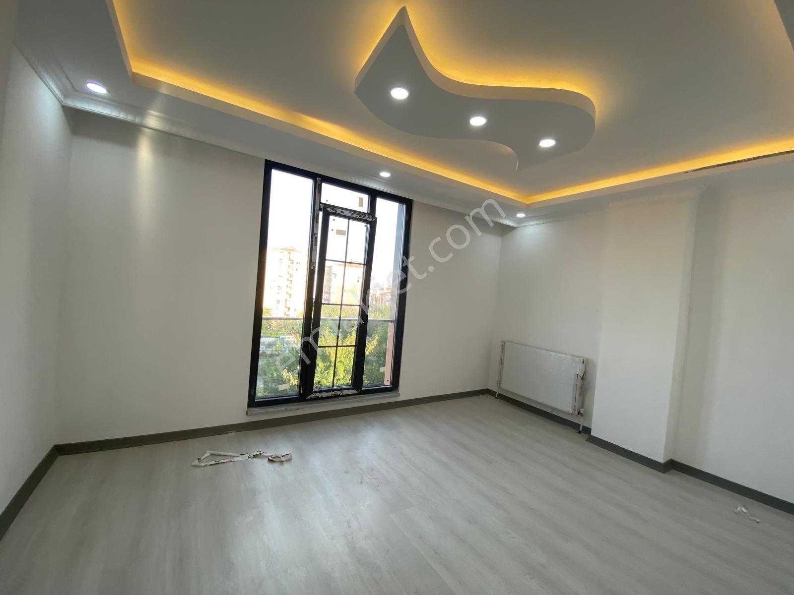 Küçükçekmece İnönü Satılık Daire  LOFT'tan 2+2 SIFIRASANSÖRLÜ 130m2 ÖN CEPHE SATILIK DUBLEX DAİRE