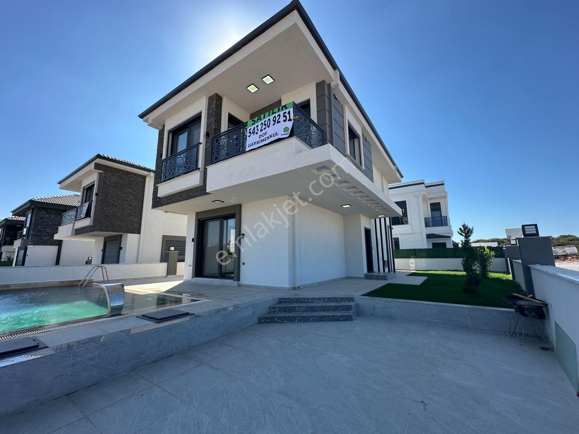 Didim Çamlık Satılık Villa  Didim Çamlıkta Denize 700 Metre Mesafede 4+1 Tam Müstakil Havuzlu Villa