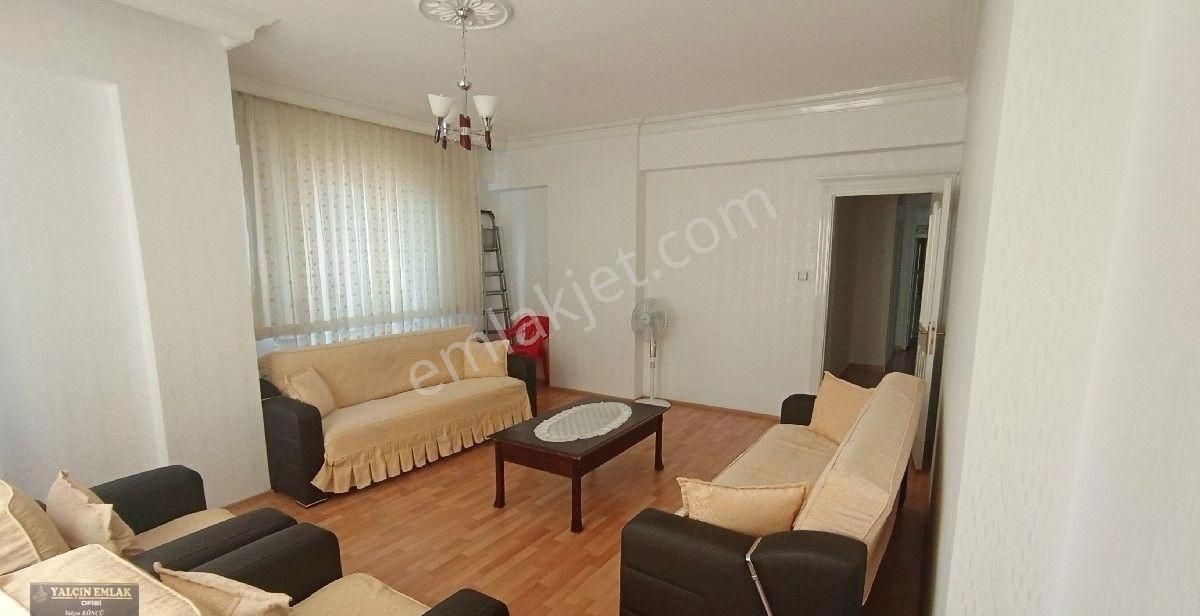 Şahinbey Gümüştekin Kiralık Daire Konumu güzel Ana cadde üstünde birinci kat eşyalı daire