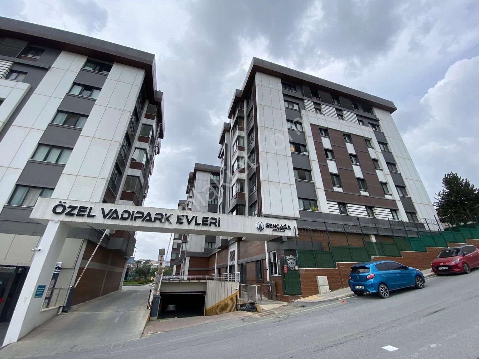 Arnavutköy Mustafa Kemal Paşa Satılık Daire ÖZEL VADİPARK EVLERİ 3+1 135 m2 SATILIK DAİRE