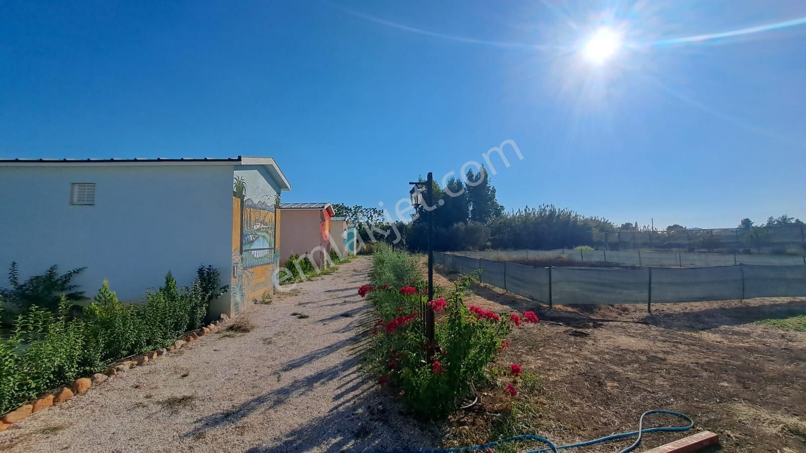 Stop’tan Foça’da 1+1 Bungalov Eşyalı Kiralık Elektrik Ve Su Ücretsiz - Görsel 2