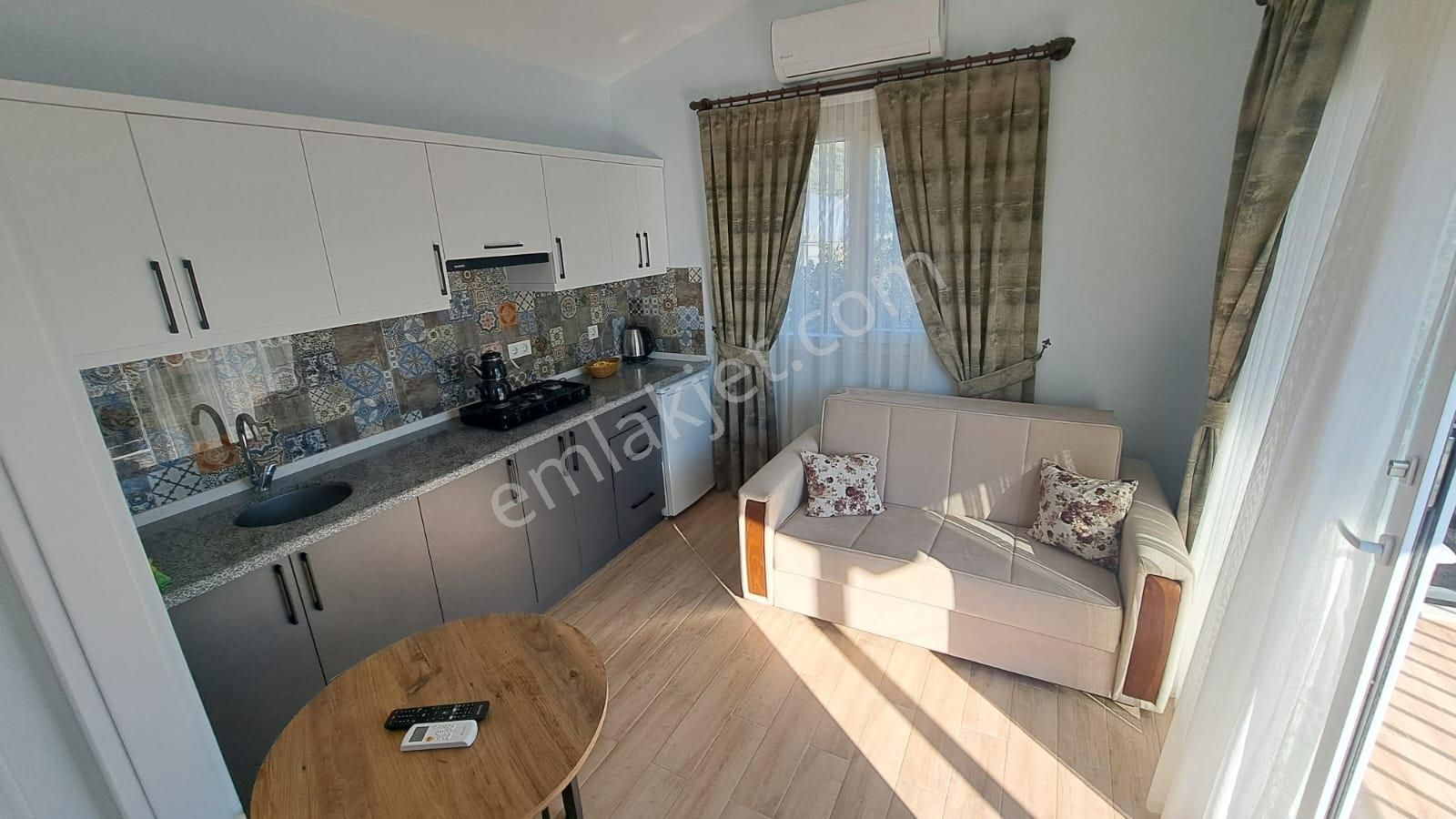 Stop’tan Foça’da 1+1 Bungalov Eşyalı Kiralık Elektrik Ve Su Ücretsiz - Görsel 22