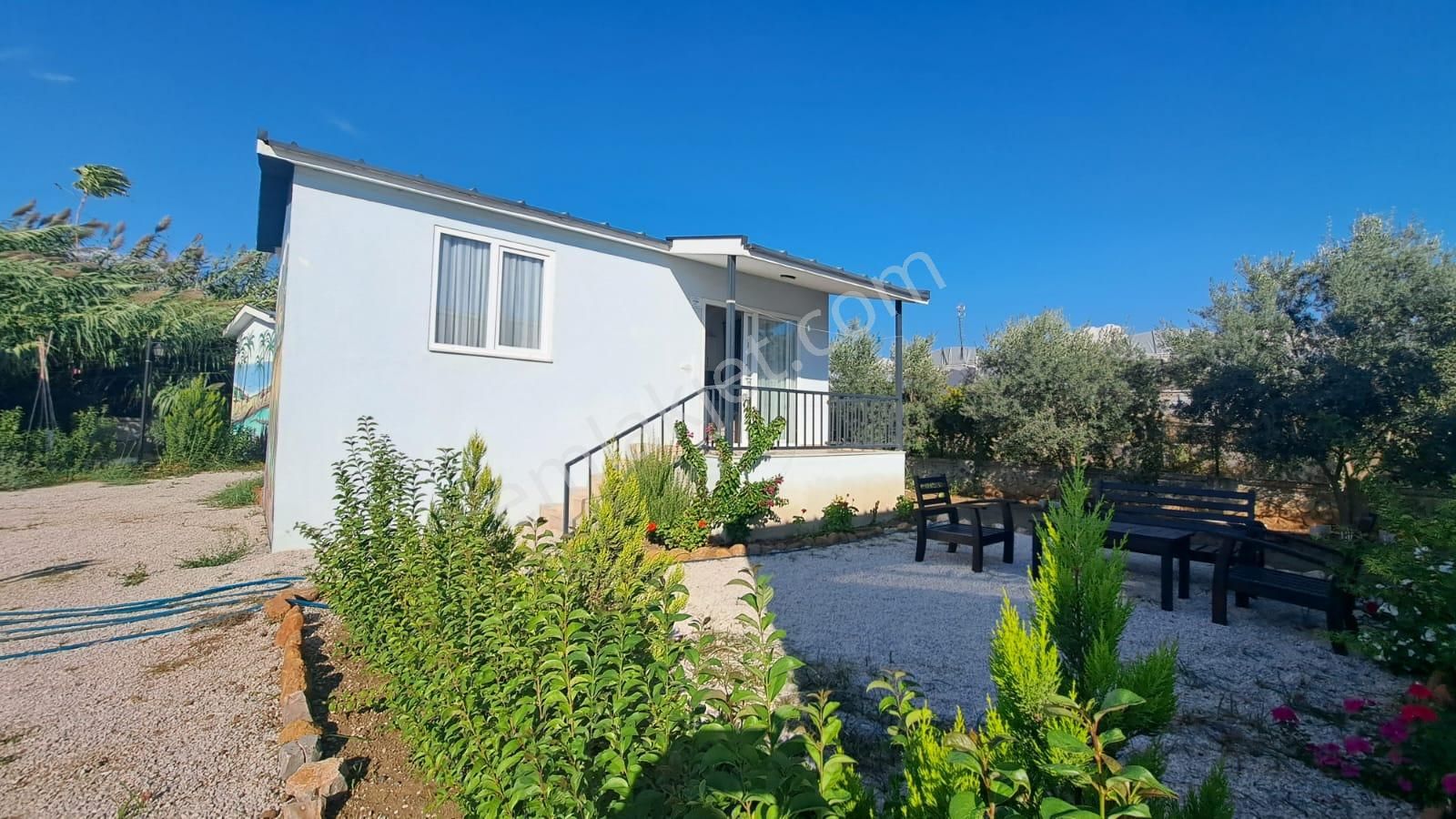 Stop’tan Foça’da 1+1 Bungalov Eşyalı Kiralık Elektrik Ve Su Ücretsiz - Görsel 25