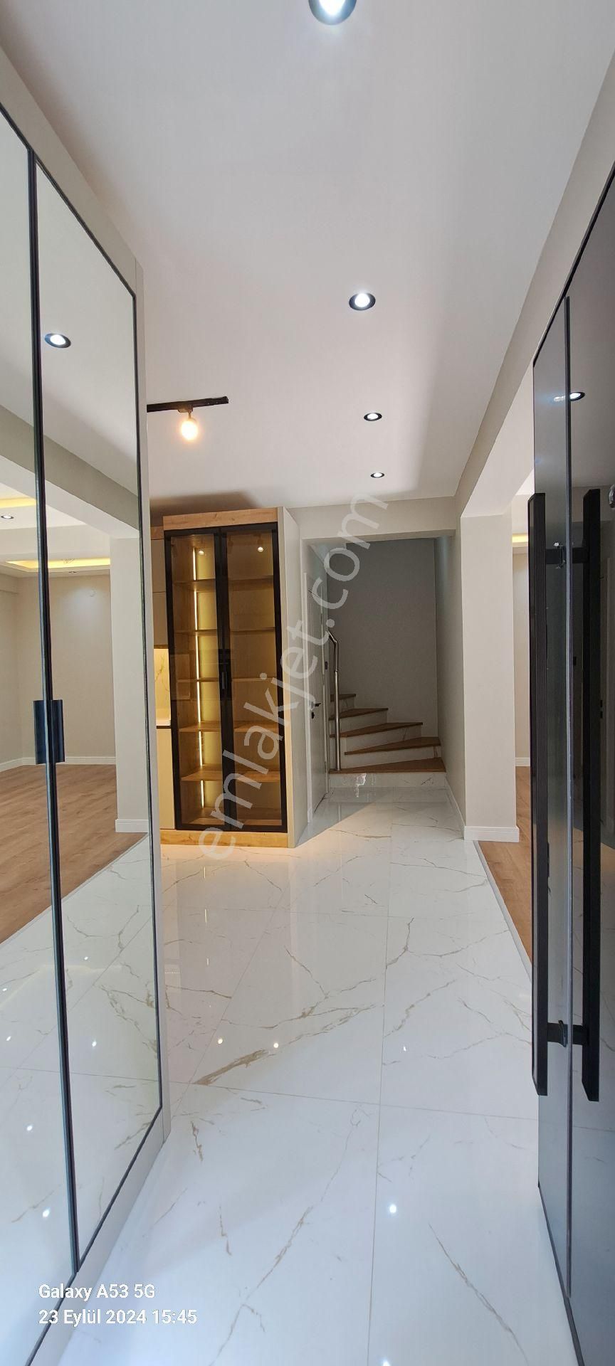 Bornova Atatürk Te Satılık 4+1 Lüks Tribleks Villalar - Görsel 4