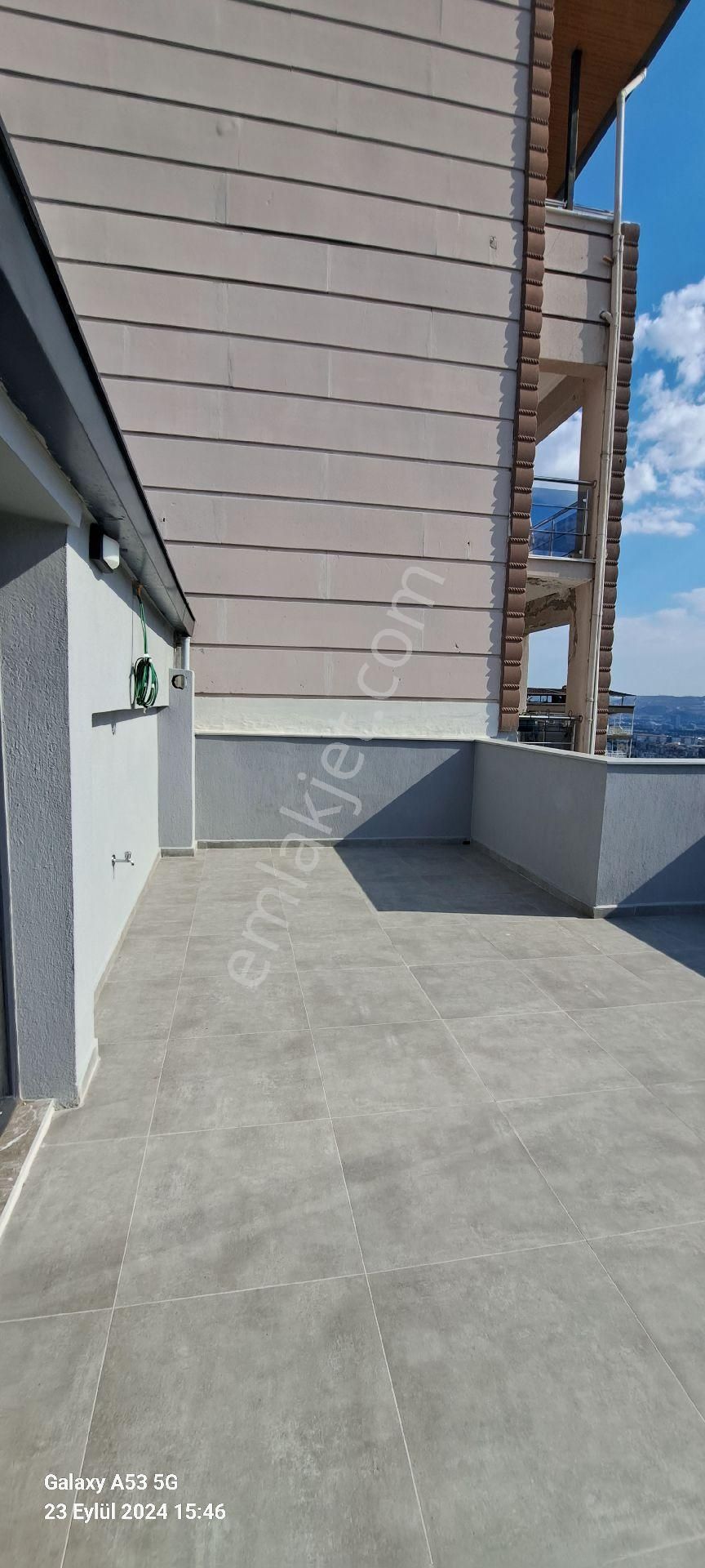 Bornova Atatürk Te Satılık 4+1 Lüks Tribleks Villalar - Görsel 18