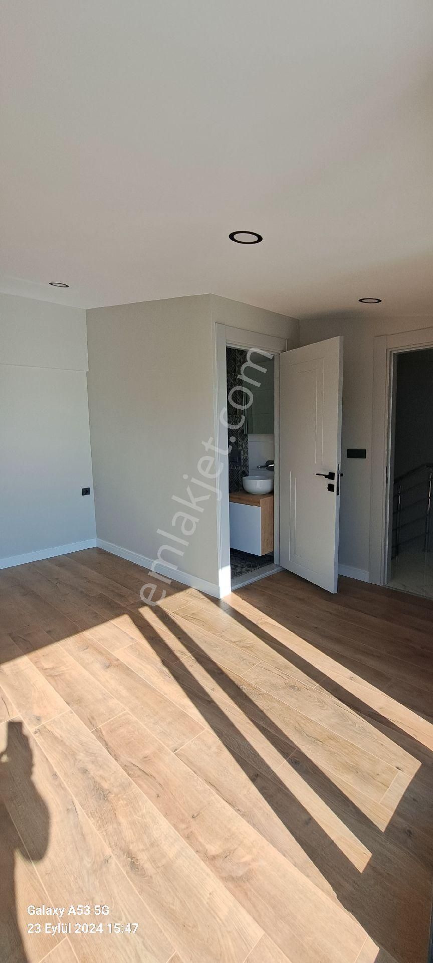 Bornova Atatürk Te Satılık 4+1 Lüks Tribleks Villalar - Görsel 20