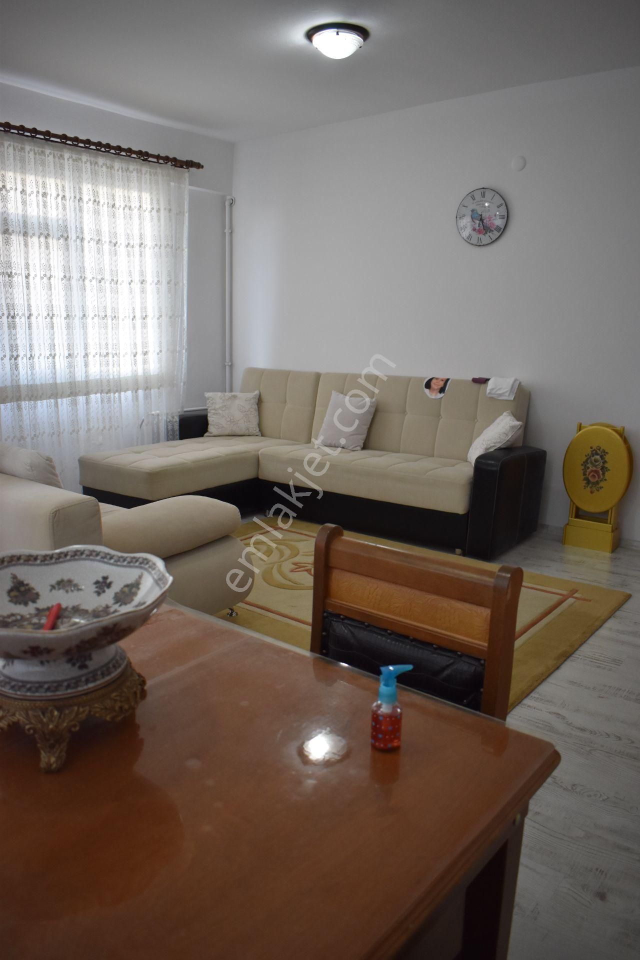 Büyükçekmece Fatih Mah İçi Lüks Yapılı Temiz Merkezi Geniş 2+1 Satılık Daire - Görsel 7