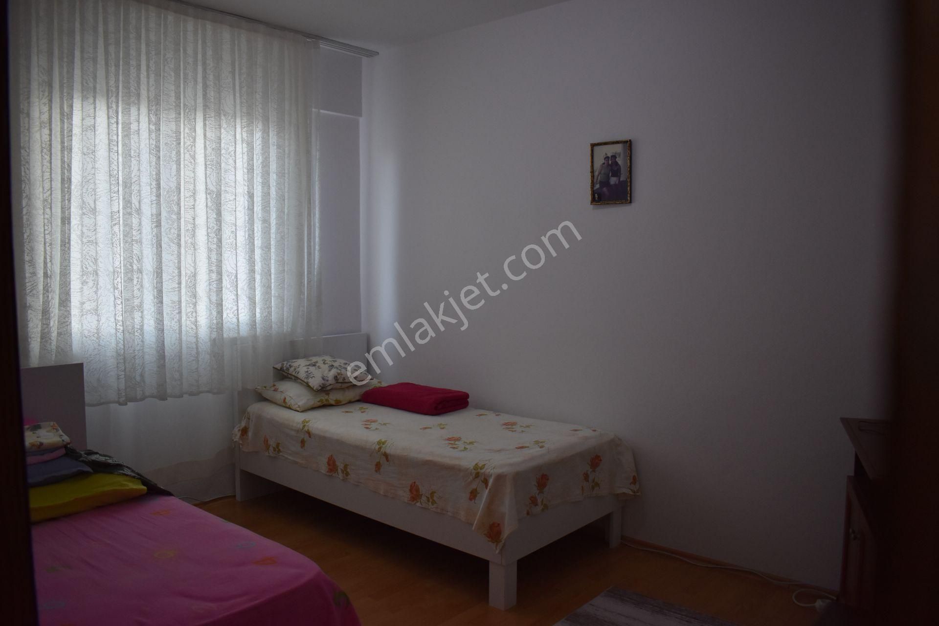 Büyükçekmece Fatih Mah İçi Lüks Yapılı Temiz Merkezi Geniş 2+1 Satılık Daire - Görsel 15