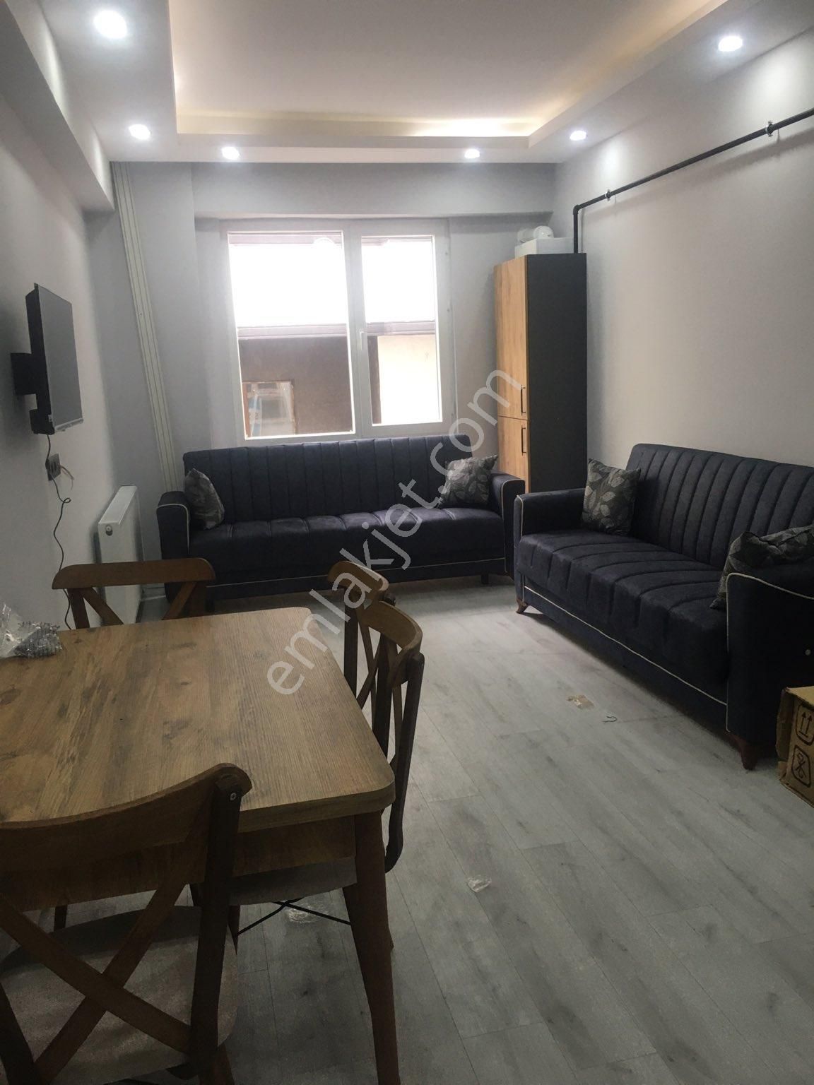 Kars Merkez Şehitler Kiralık Daire Şehitler mahinönü cad 2 dk mesafede 1+1 eşyalı kiralık daire