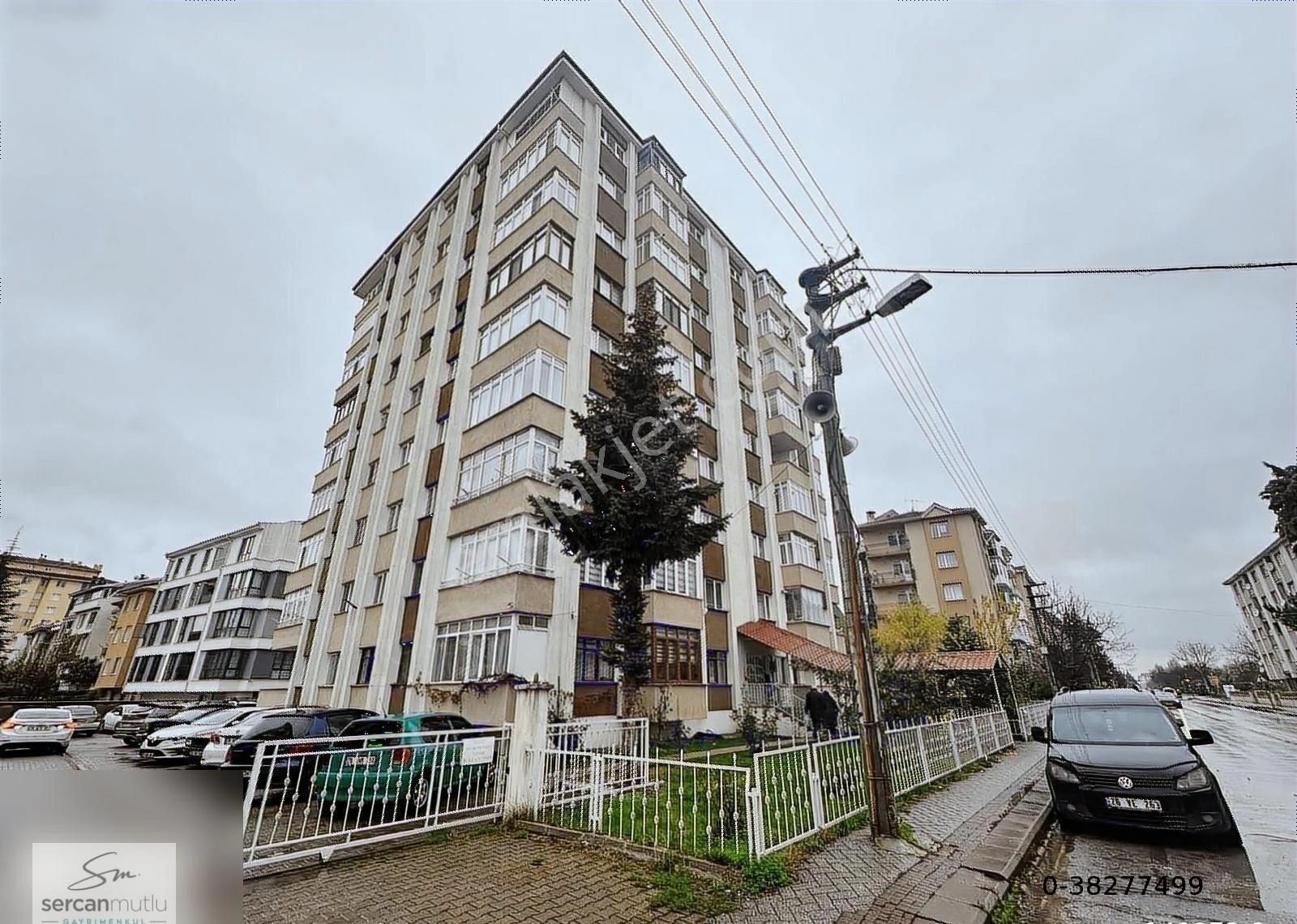 Odunpazarı Gökmeydan Satılık Daire GÖKMEYDAN MAHALLESİNDE 19 MAYIS CADDESİ ÜZERİ SATILIK 3+1 DAİRE