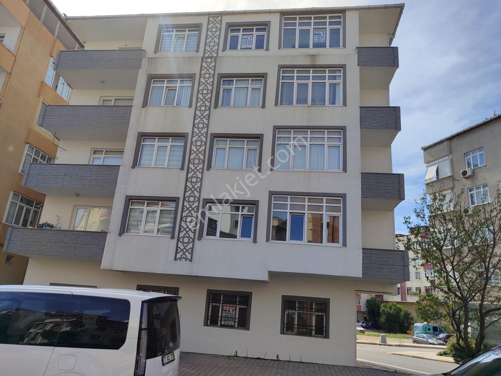 Pendik Kaynarca Satılık Daire  Pendik Kaynarca'da Cadde Üzerinde Kat Mülkiyetli 2+1 4. Katta Köşe Başı Satılık BOŞ Daire