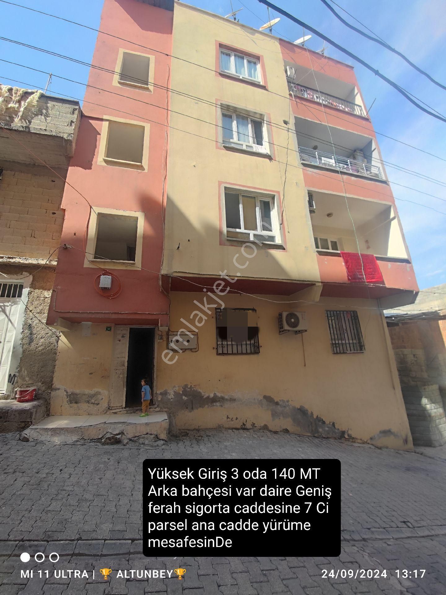 Eyyübiye Süleymanşah Satılık Daire Sigorta MahaLLesi SoNu daire 10 yıllık hasarsız 140 MT temiz Bakımlı Ev ANa YoLa yakın 