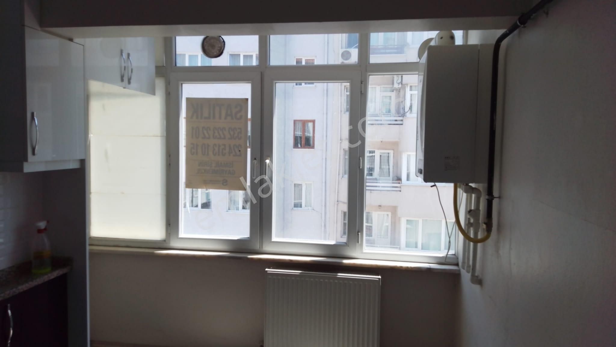 Gemlik İstiklal Cad.üzeri Kiralık Daire 3+1 Arakat Merkezi Yerde Sahile Yakın - Görsel 3