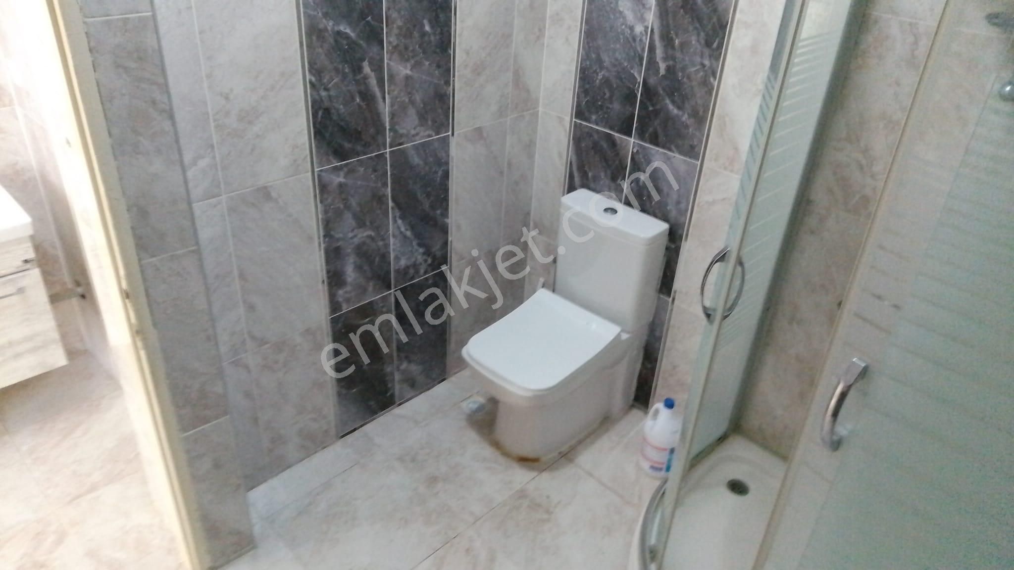 Gemlik İstiklal Cad.üzeri Kiralık Daire 3+1 Arakat Merkezi Yerde Sahile Yakın - Görsel 33