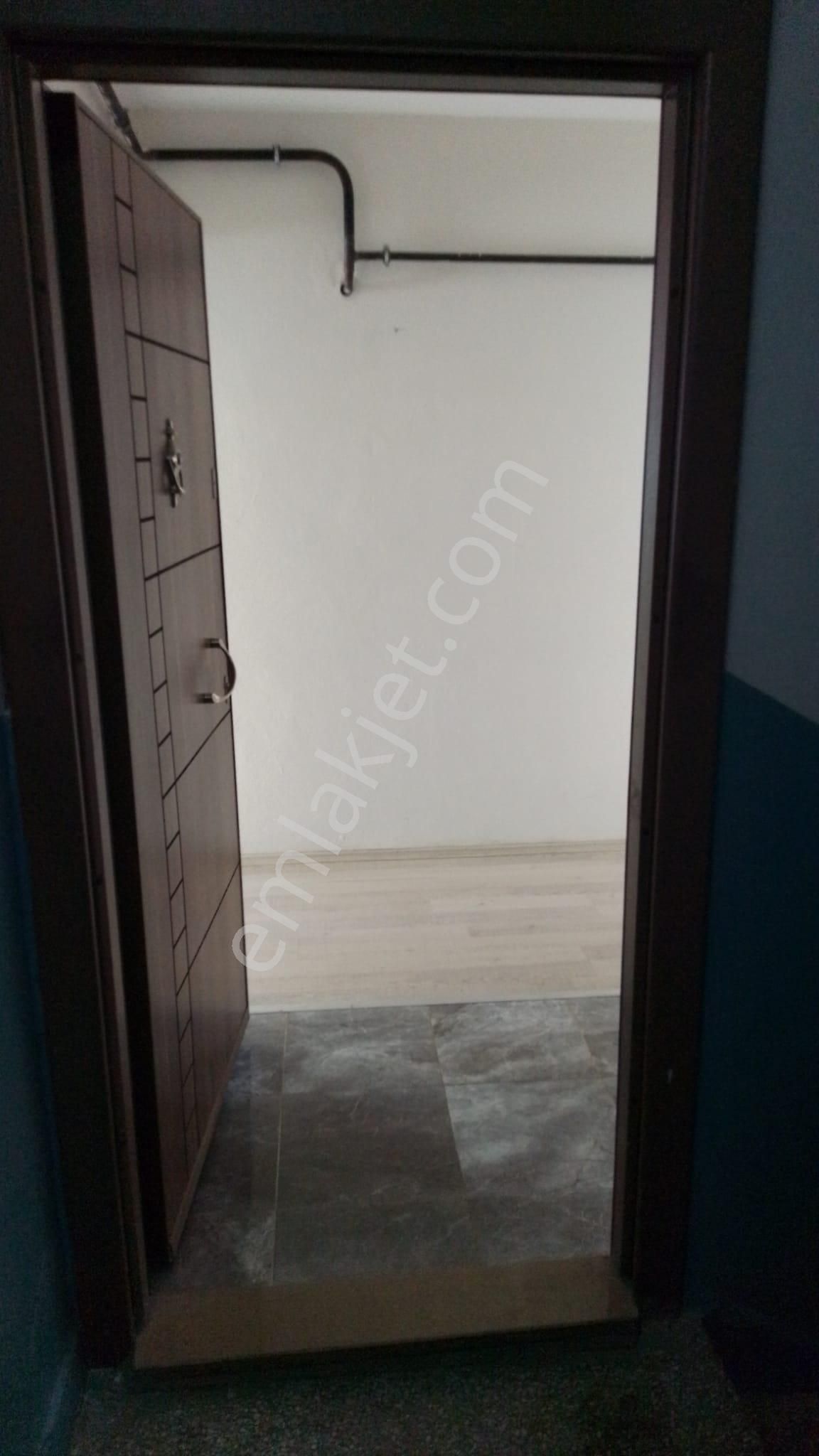 Gemlik İstiklal Cad.üzeri Kiralık Daire 3+1 Arakat Merkezi Yerde Sahile Yakın - Görsel 34