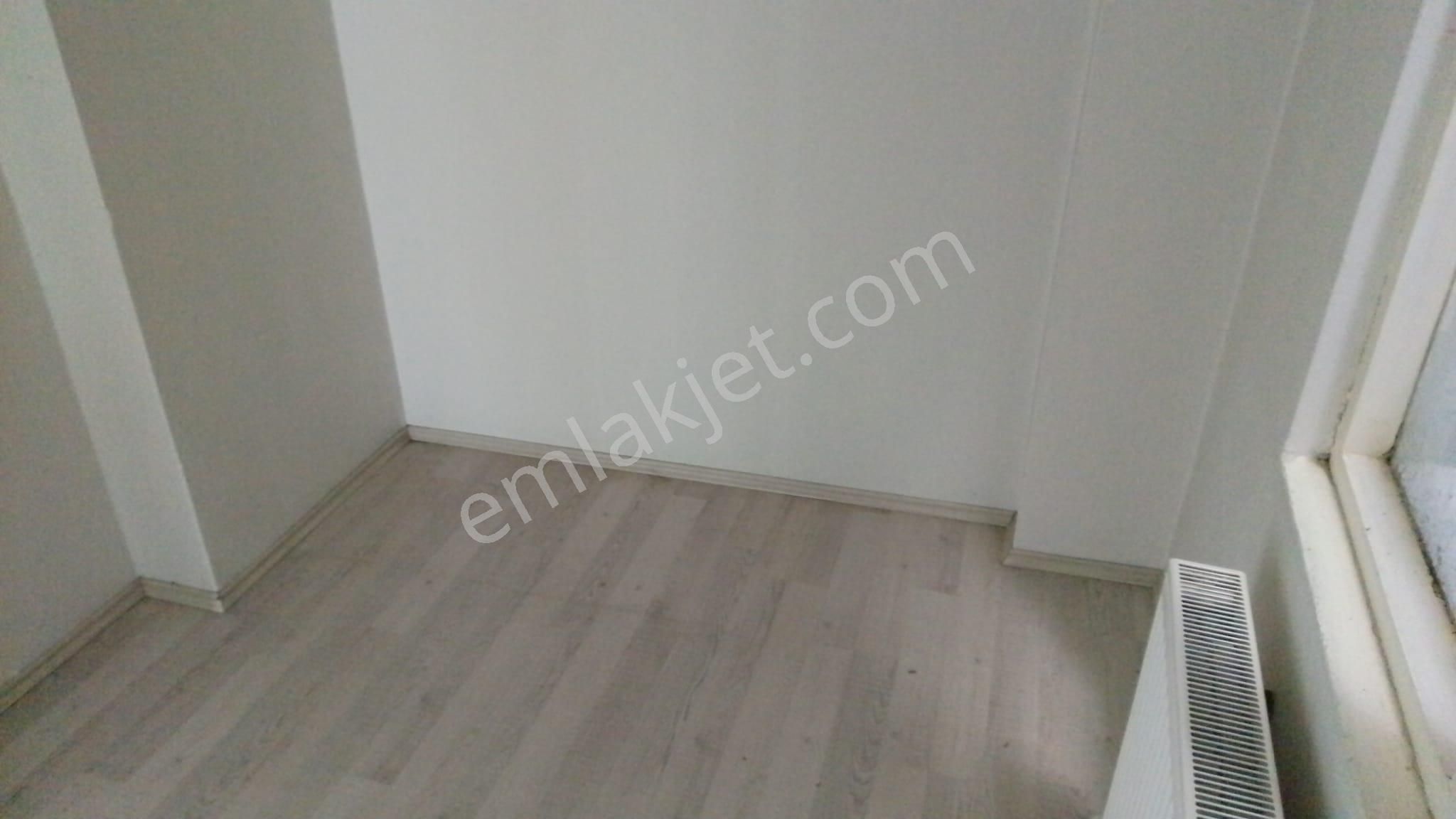 Gemlik İstiklal Cad.üzeri Kiralık Daire 3+1 Arakat Merkezi Yerde Sahile Yakın - Görsel 26