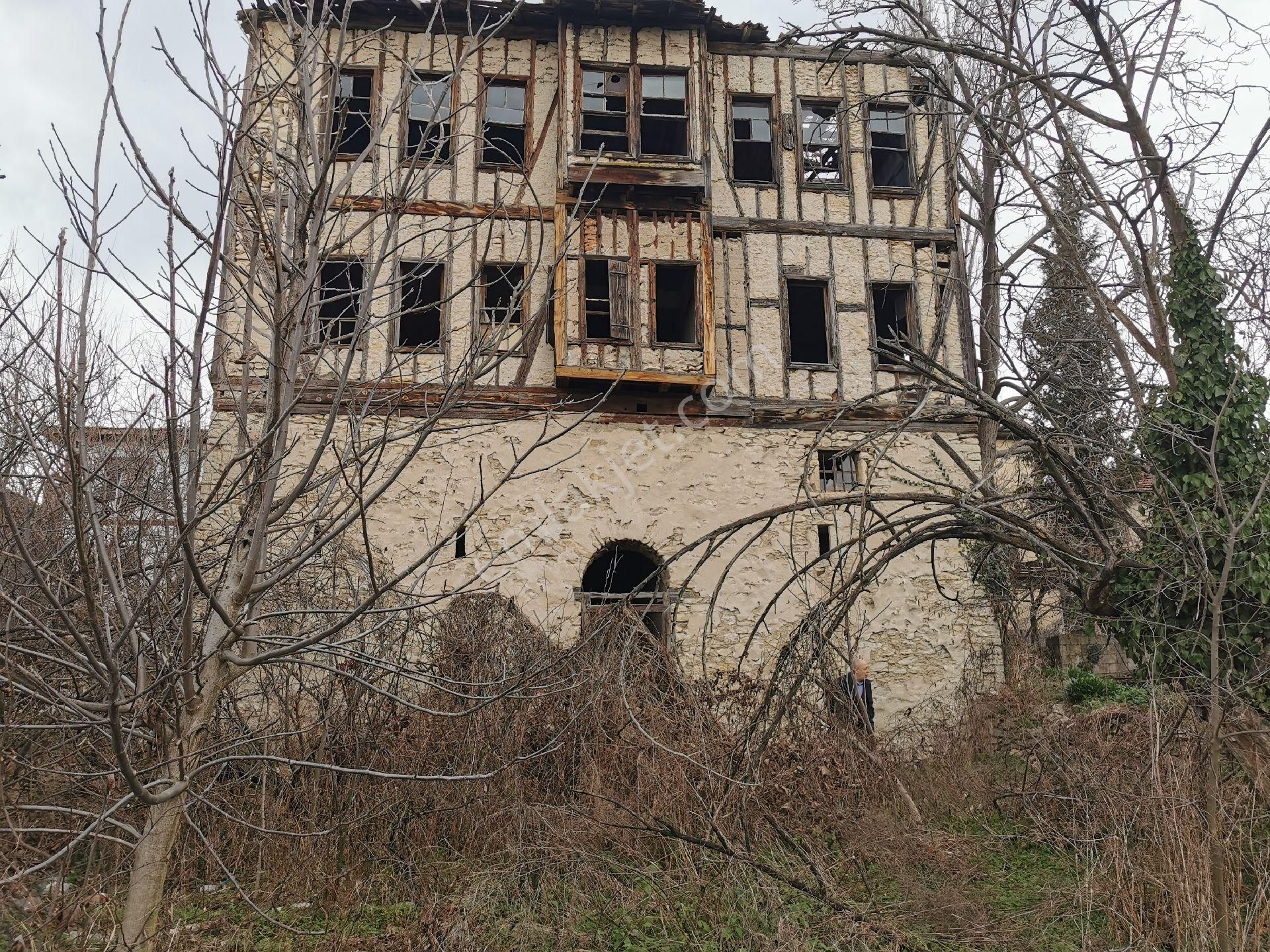 Karabük Safranbolu Satılık Butik Otel  KIRANKÖY MERKEZDE 1 DÖNÜM İÇİNDE 15 ODALI KONAK OTEL SATILIK