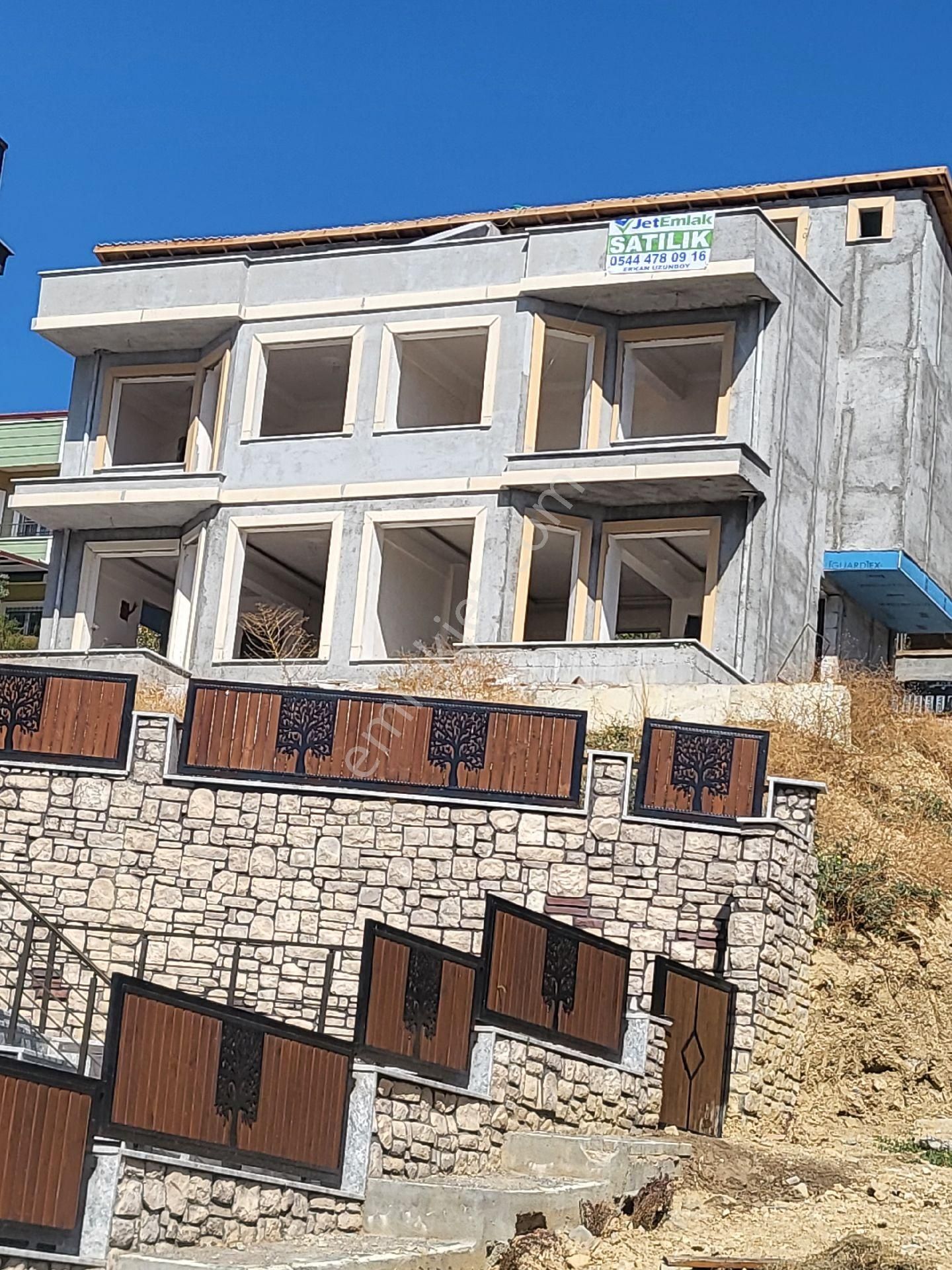 Burhaniye Pelitköy Satılık Villa Burhaniye pelitköy içmelerde satılık villa