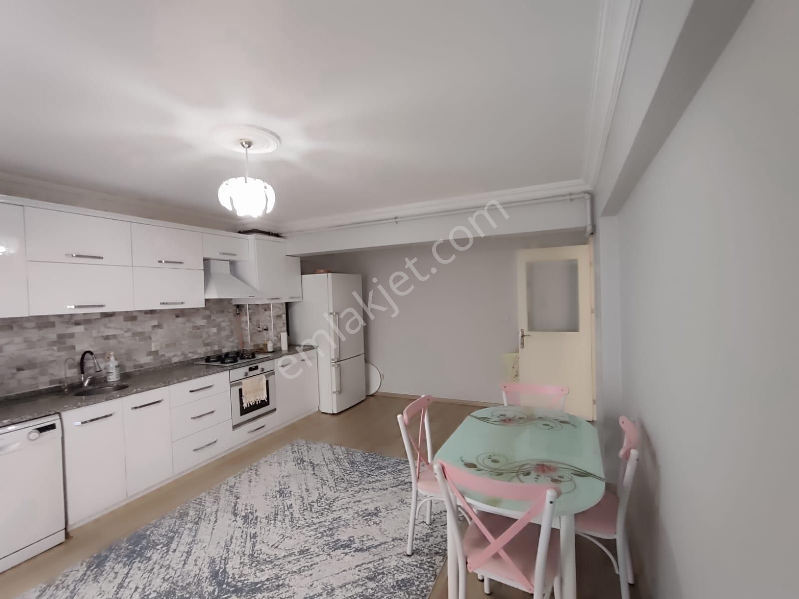 Yunusemre Muradiye Satılık Daire  🏡 MURADİYE MAHALLESİ 🏡(SATILIK)   ✅ 3+1 155 M2 5 KATLININ 1. KATI