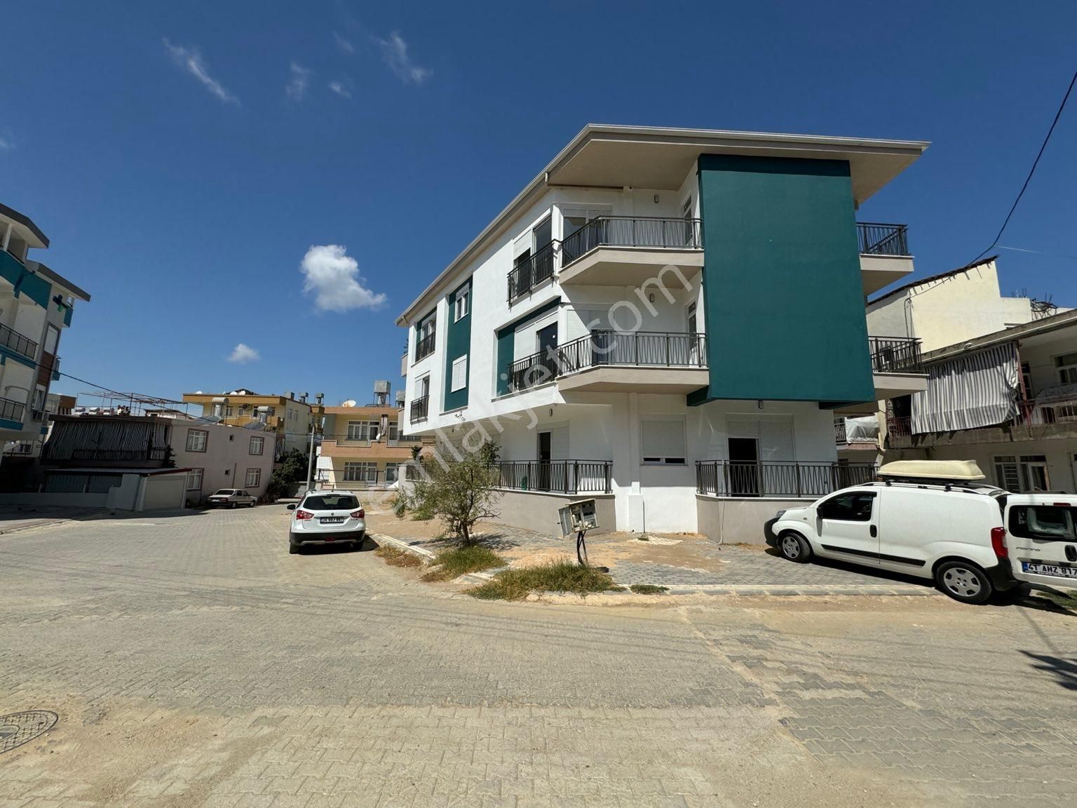 Manavgat Sarılar Satılık Daire SARILAR ÇAMLIKTA DEVLET HASTANESİNE YAKIN SATILIK SIFIR 2+1 DAİRE