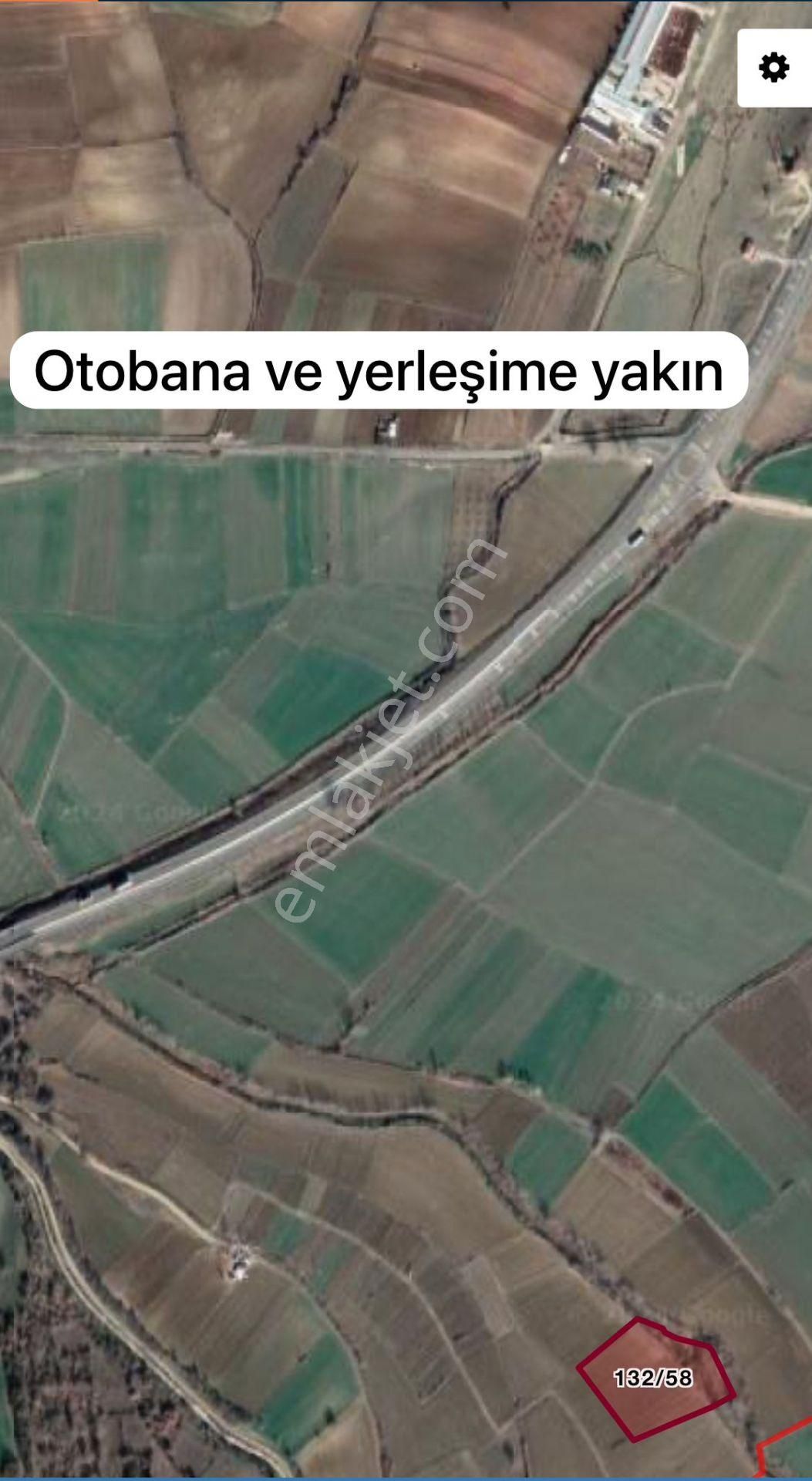 Uzunköprü Karapınar Köyü Satılık Tarla Koltuk Takımı Fiyatına 211 Metre Kare Arsa