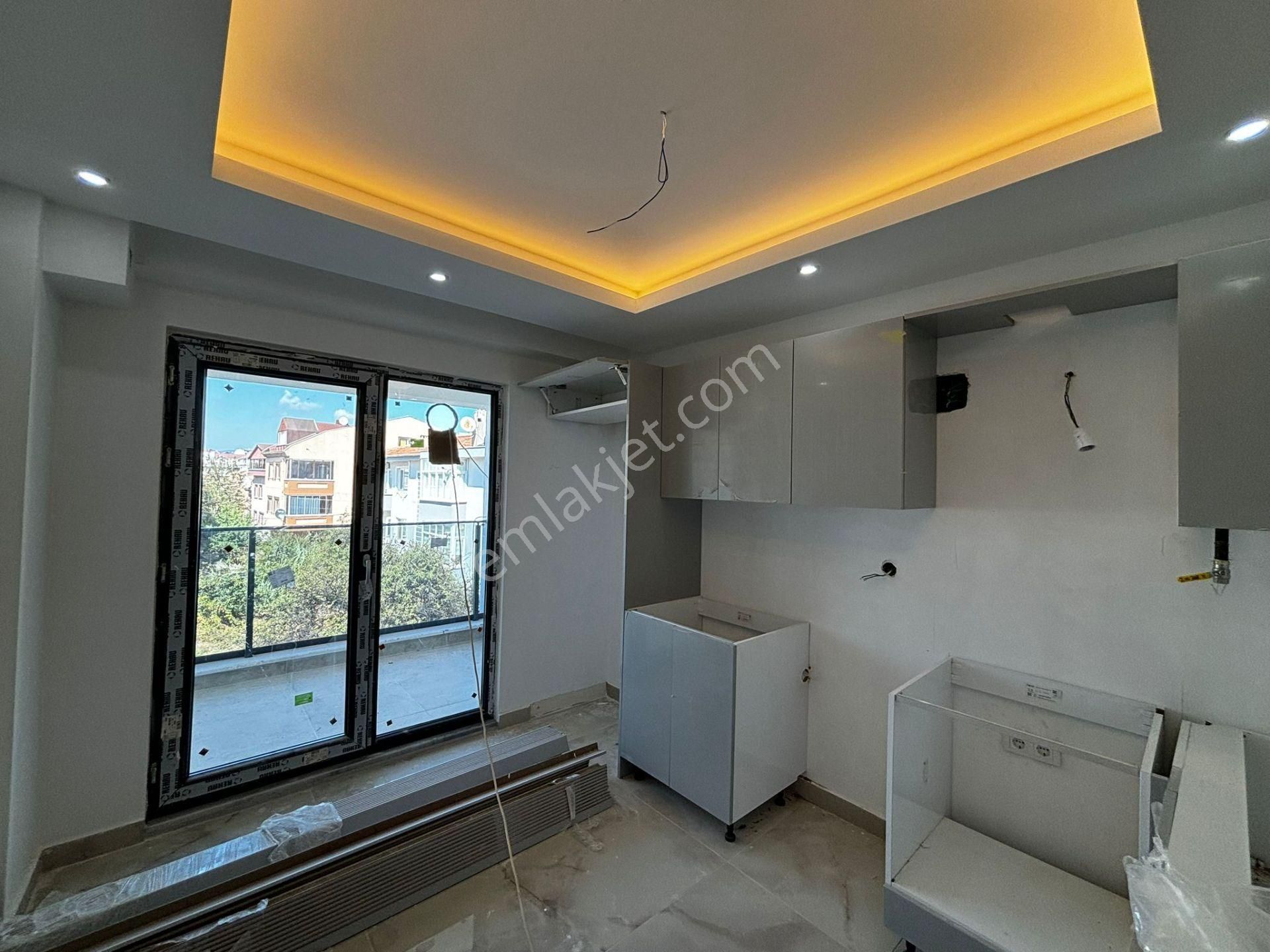 Bandırma Paşakonak Satılık Daire  PAŞAKONAK SAĞLIK CADDESİ’NDE SATILIK 2+1 100 M²  DAİRE    S 2478