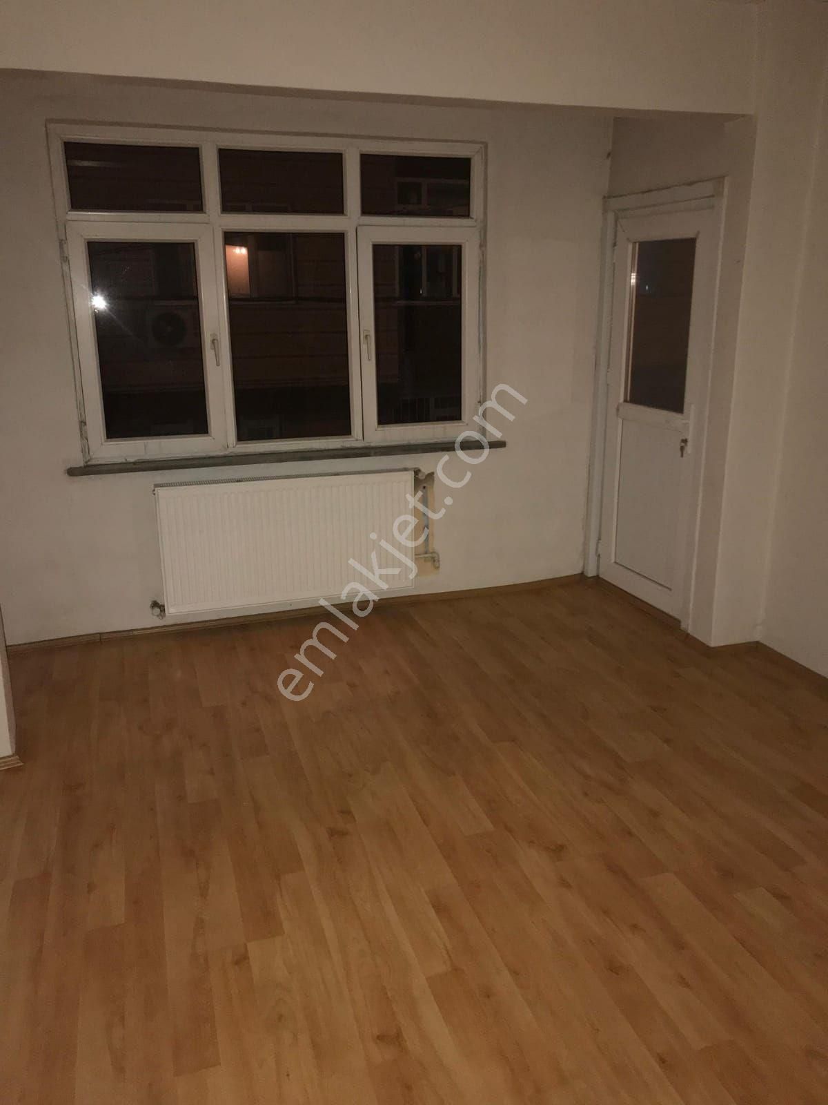 Bağcılar Fevzi Çakmak Kiralık Daire Bağcılar Fevzi Çakmak Mah.de 2. Kat 2+1 Temiz Kiralık Daire