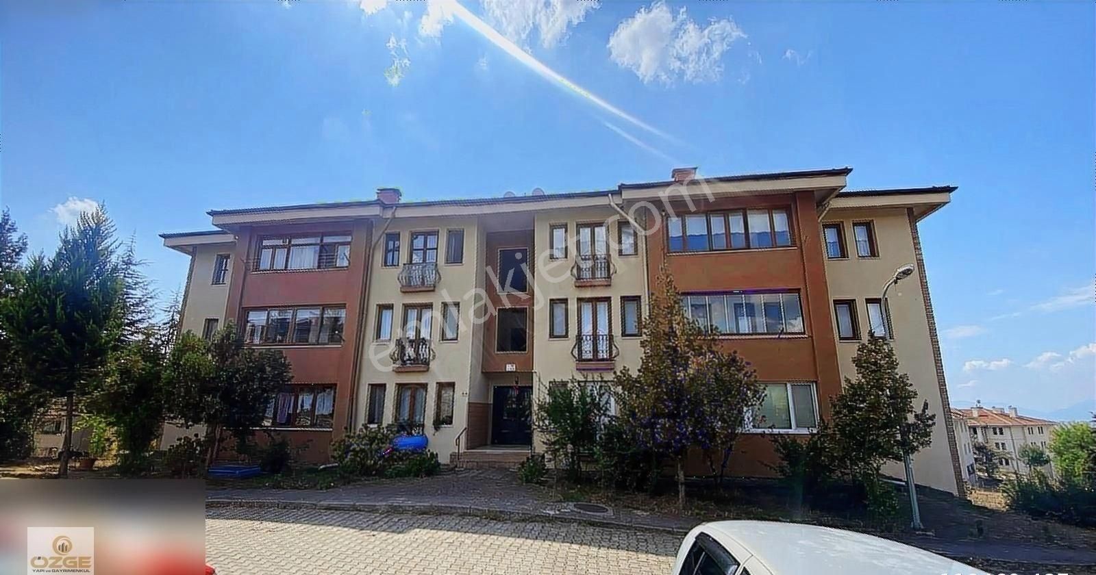 Düzce Merkez Çamlıevler Satılık Daire ÖZGE YAPI GAYRİMENKUL'DEN K.KONUTLAR 3. BÖLGEDE SATILIK DAİRE