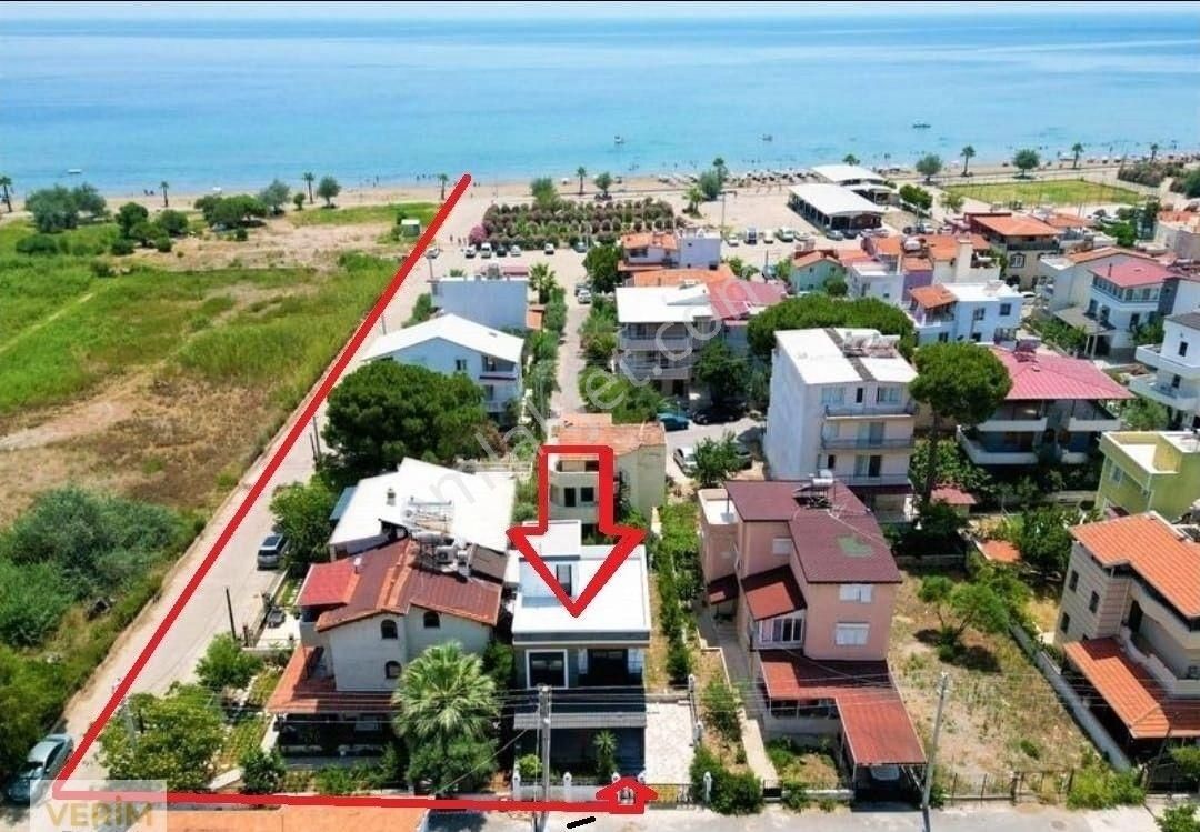 Seferihisar Payamlı Satılık Villa Seferihisar Payamlı'da Plaja 100m Mesafede Tek Müstakil Satılık 3+1 Villa