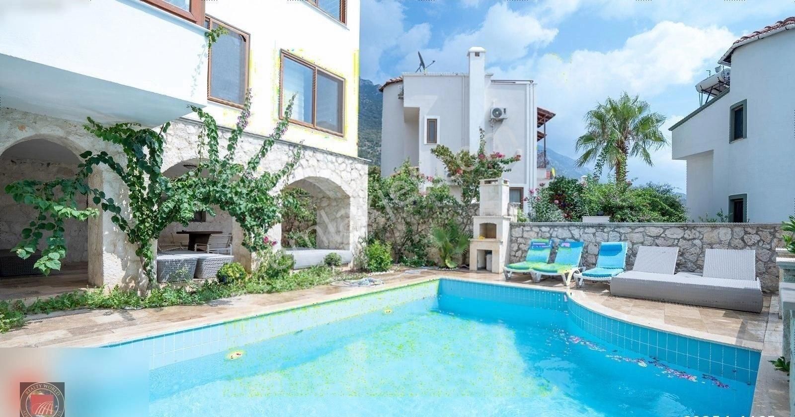 Kaş Kalkan Satılık Villa RW APEX GAYRİMENKUL KAŞ KALKANDA DENİZ MANZARALI SATILIK VİLLA