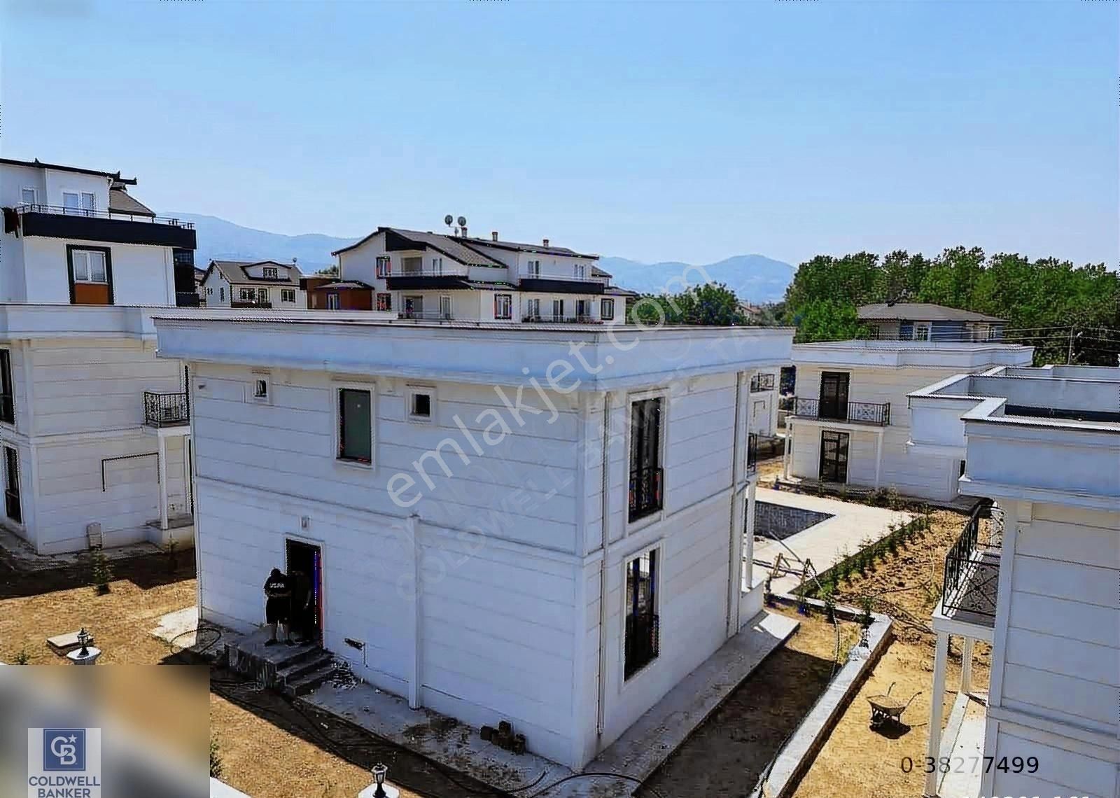 Kartepe Fatih Sultan Mehmet Satılık Villa CB TAN-KOCAELİ SARIMEŞE'DE SATILIK 4+1 220M² HAVUZLU VİLLA