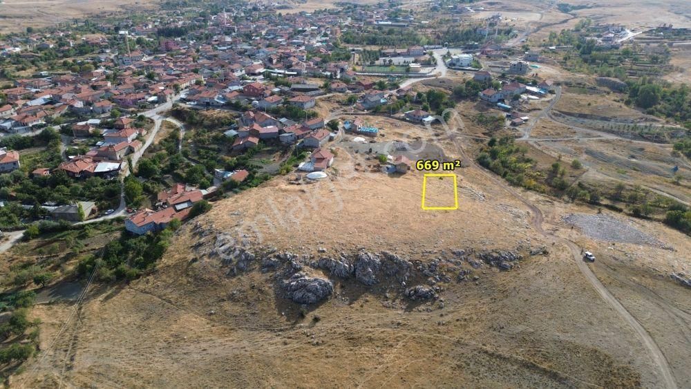 Meram Karadiğin Satılık Konut İmarlı  MERAM KARADİĞİN DE 669 M2 MÜSTAKİL TAPULU VİLLA ARSASI