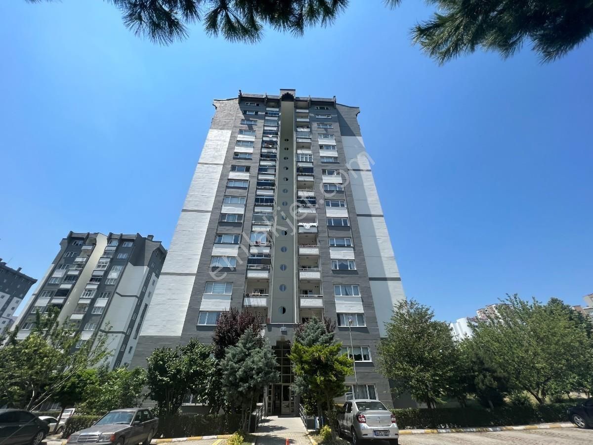 Küçükçekmece Atakent Satılık Daire  ATAKENT TOKİ AKASYA SİTESİNDE 152 M2 3+1 SATILIK DAİRE