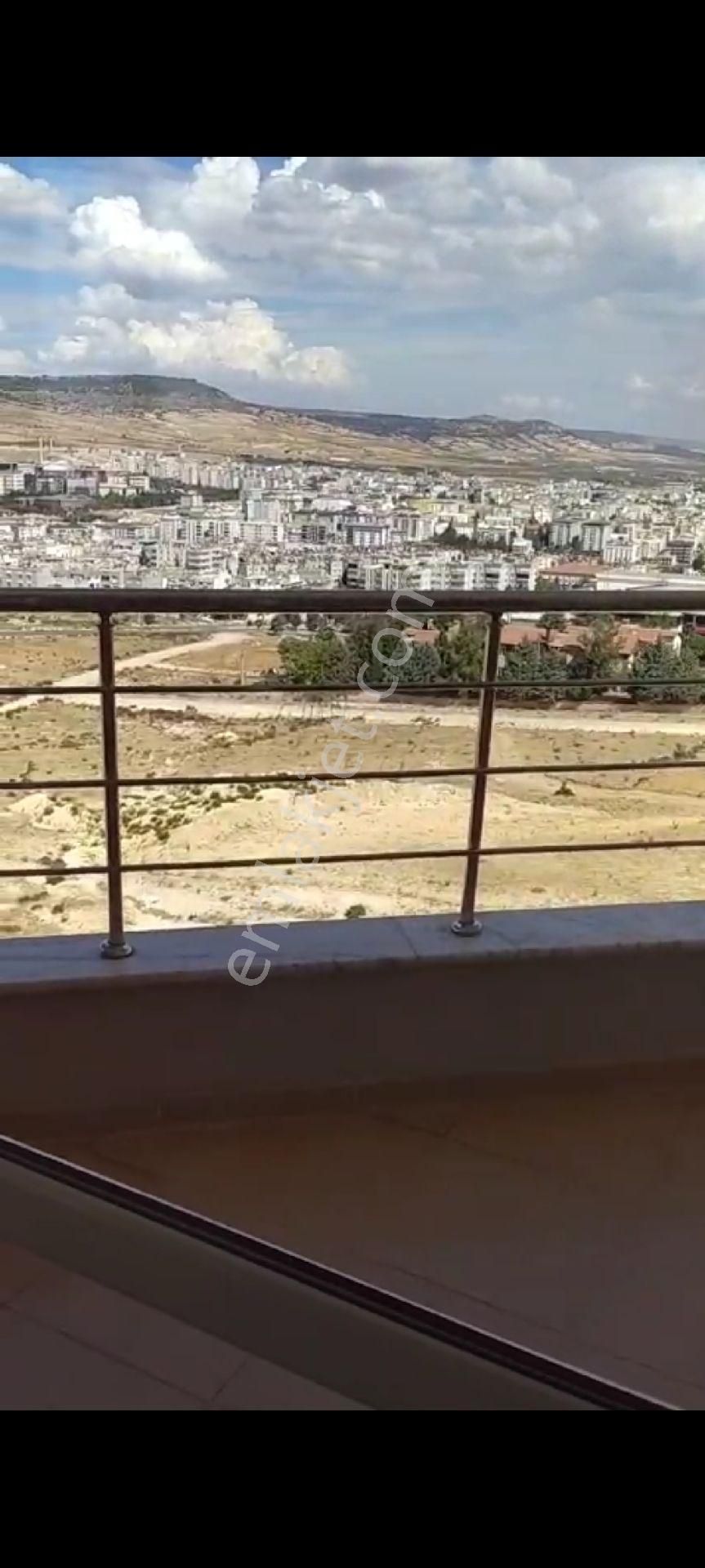 Kilis Merkez Ekrem Çetin Kiralık Daire MC EMNİYET EMLAKTAN KİRALIK DAİRE 