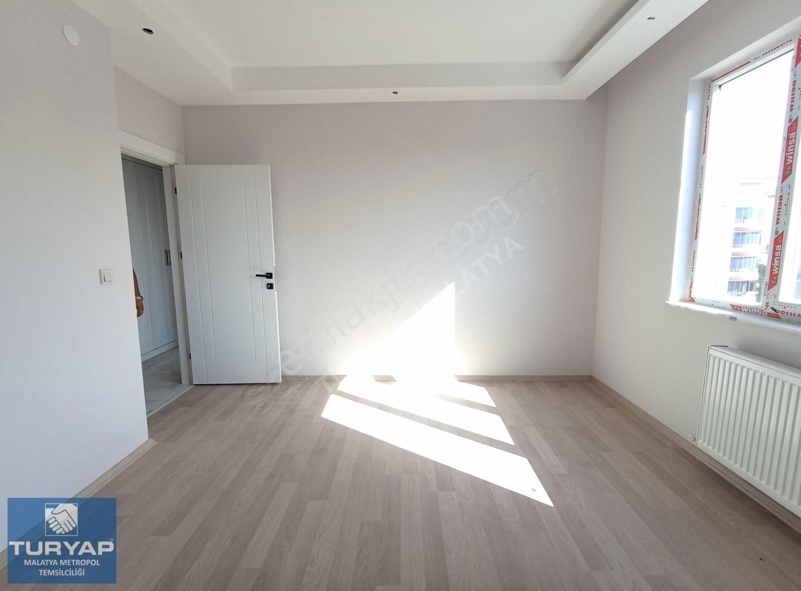 Yeşilyurt Özalper Satılık Daire TURYAP'TAN ÖZALPERDE 2+1 SATILIK DAİRE